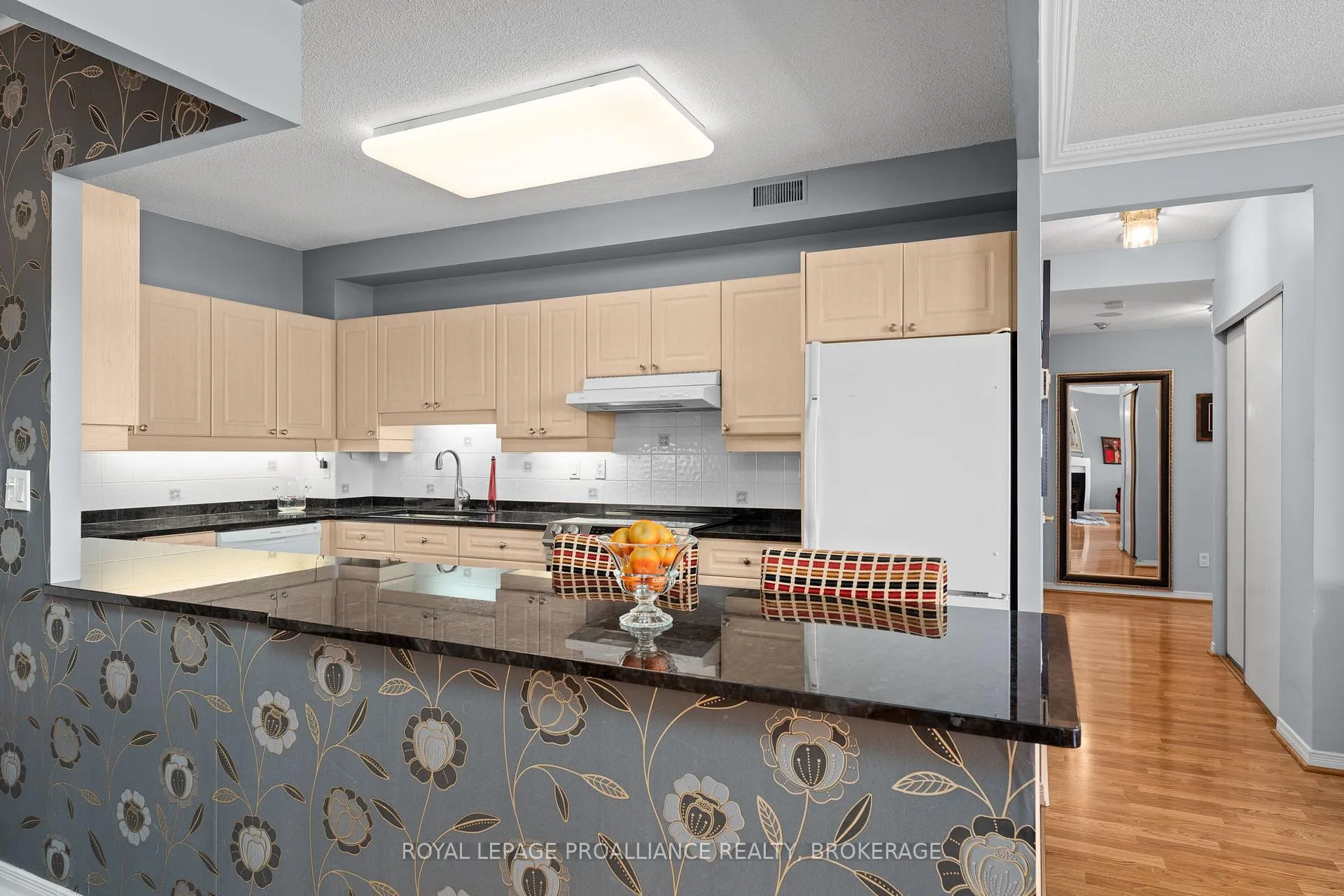 Photo 18 of Unit 705, 1000 King Street W, Kingston, Central City West — HOMEH