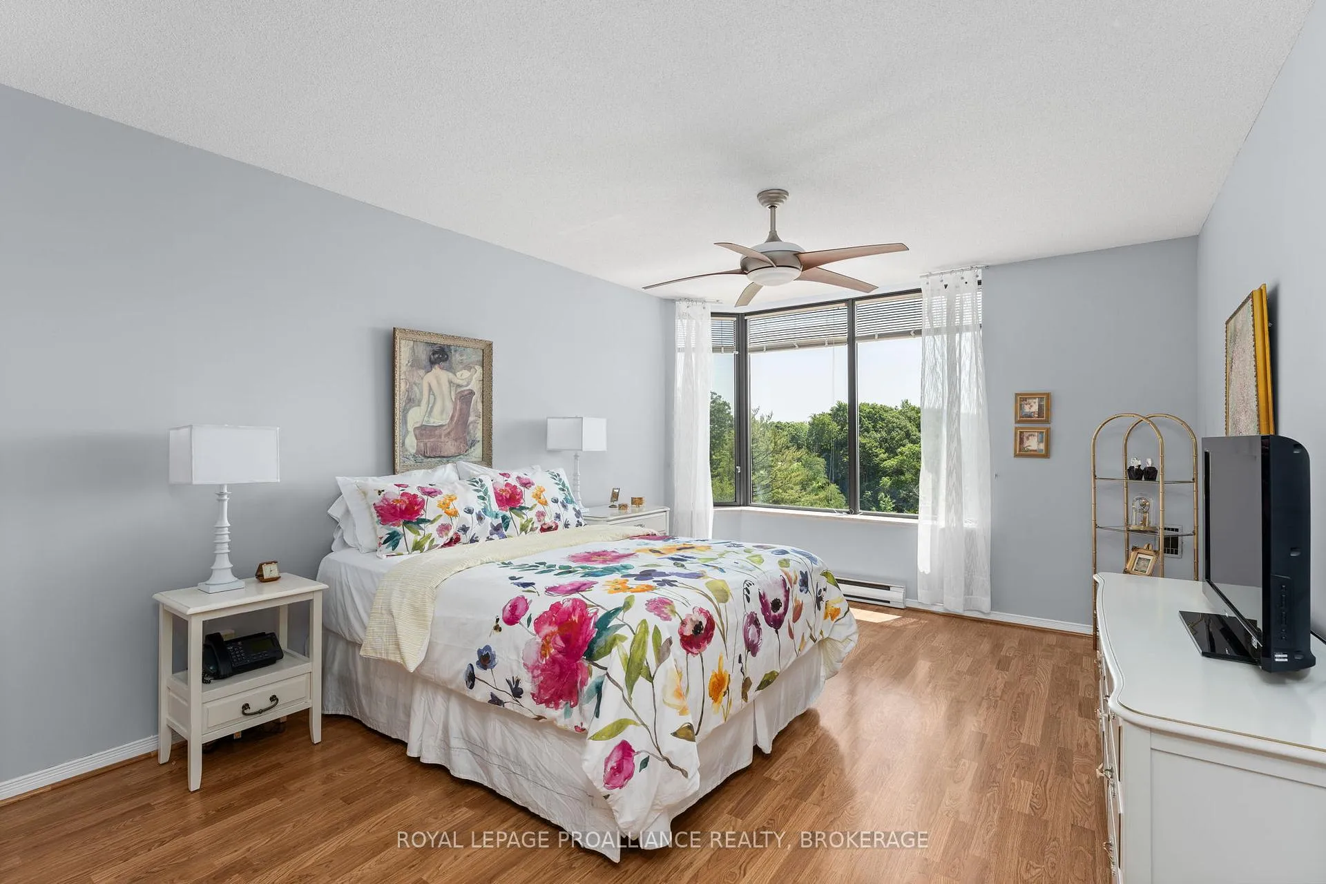 Photo 20 of Unit 705, 1000 King Street W, Kingston, Central City West — HOMEH
