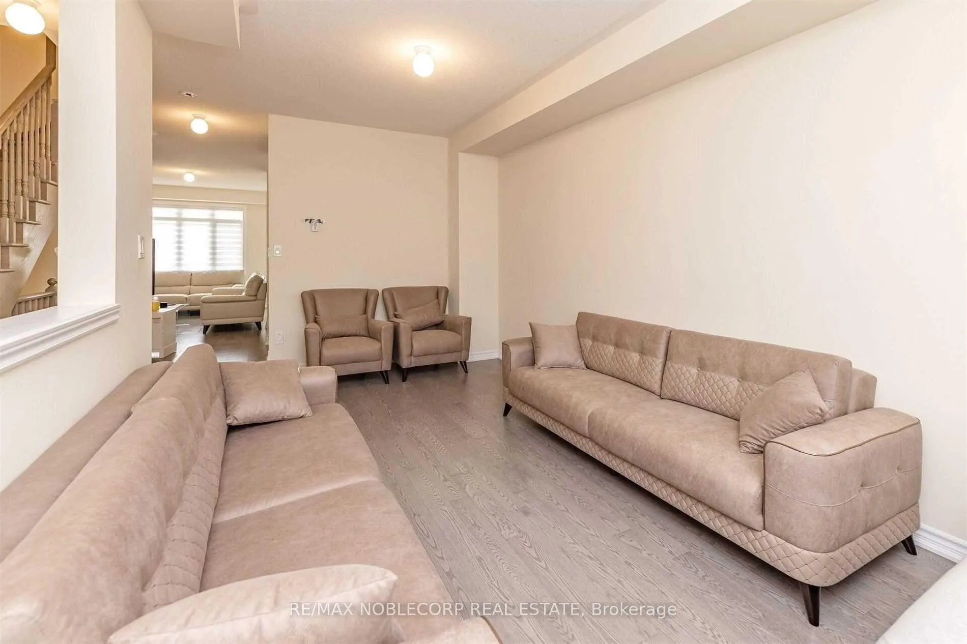 Photo 7 of 144 Sunset Terrace, Vaughan, Vellore Village — HOMEH