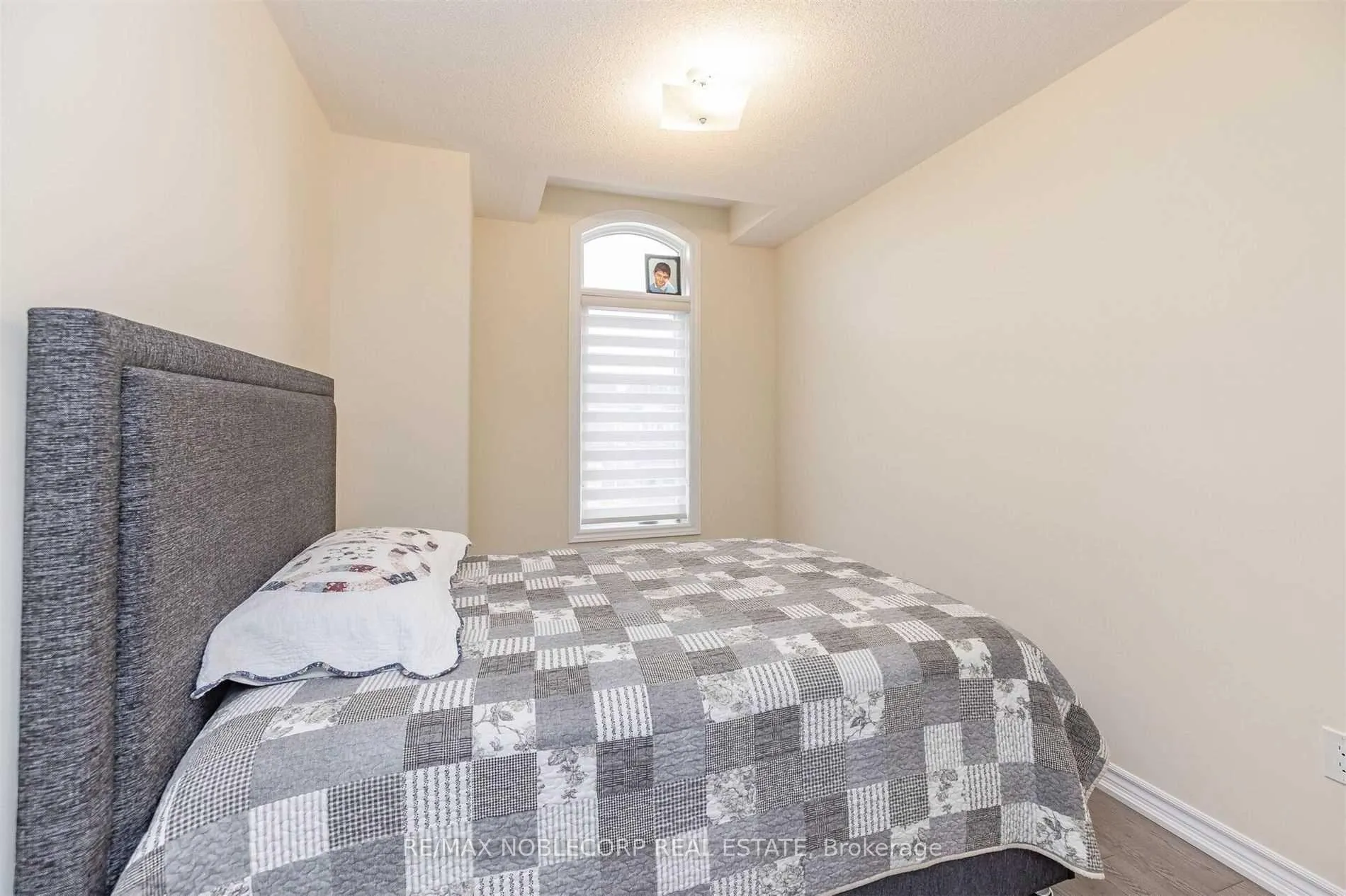 Photo 21 of 144 Sunset Terrace, Vaughan, Vellore Village — HOMEH