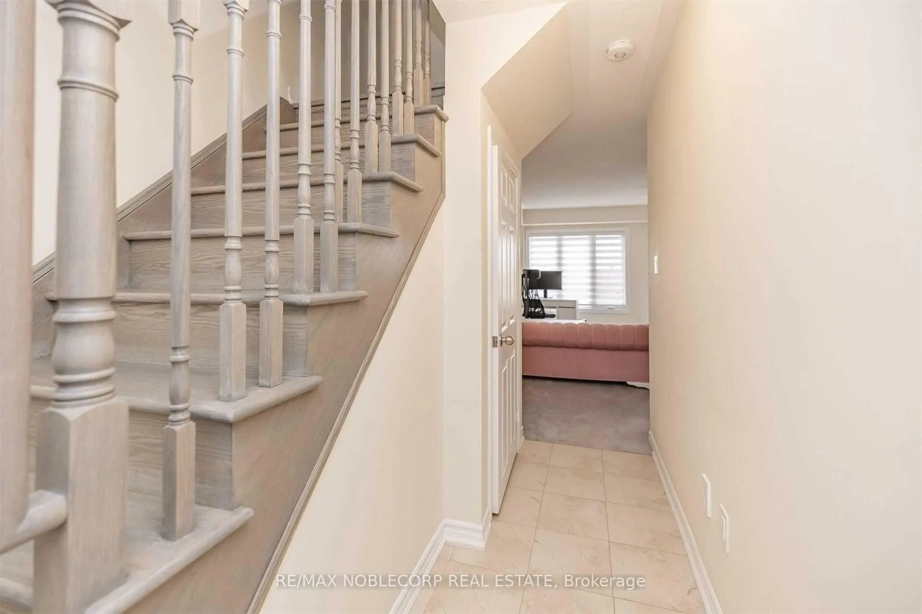 Photo 23 of 144 Sunset Terrace, Vaughan, Vellore Village — HOMEH