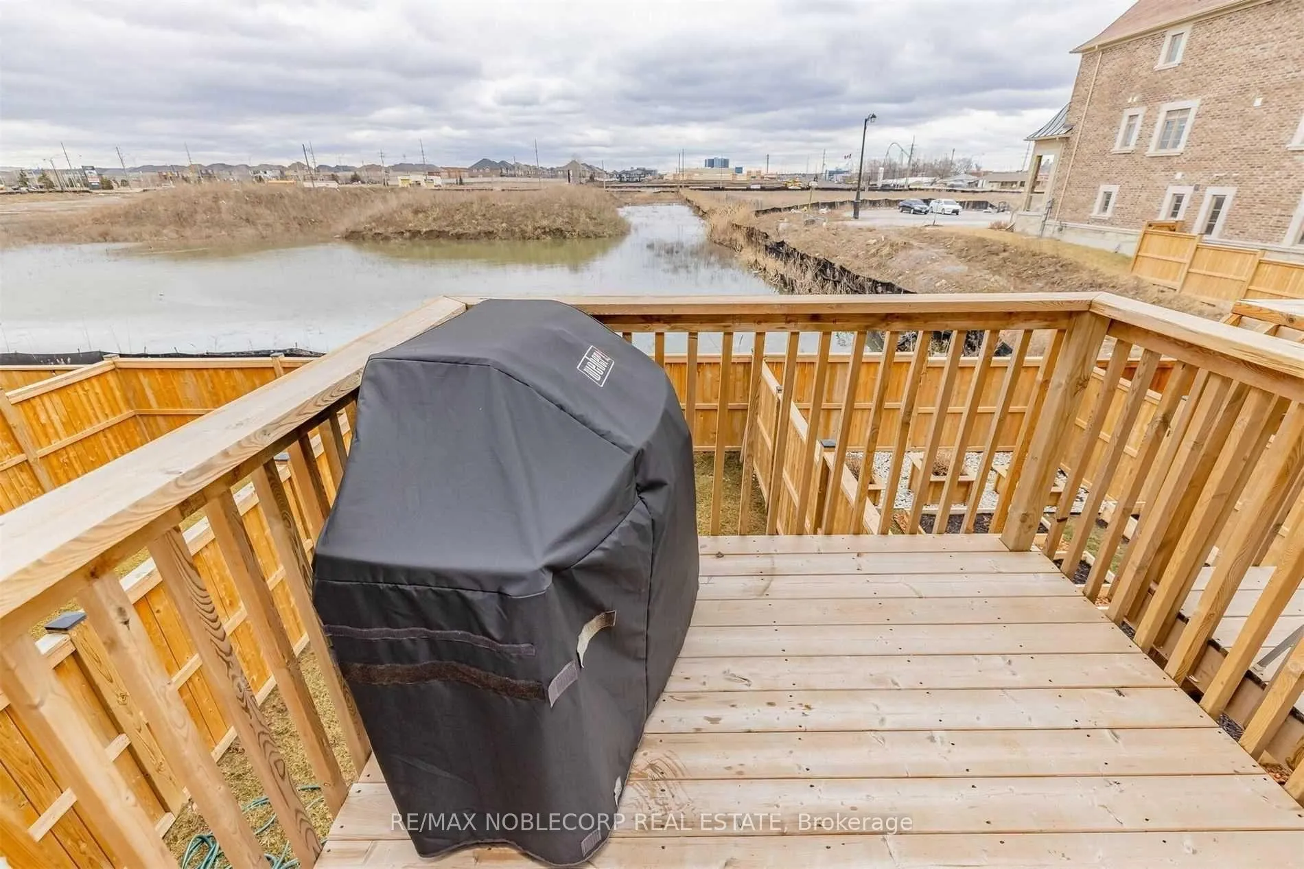 Photo 25 of 144 Sunset Terrace, Vaughan, Vellore Village — HOMEH