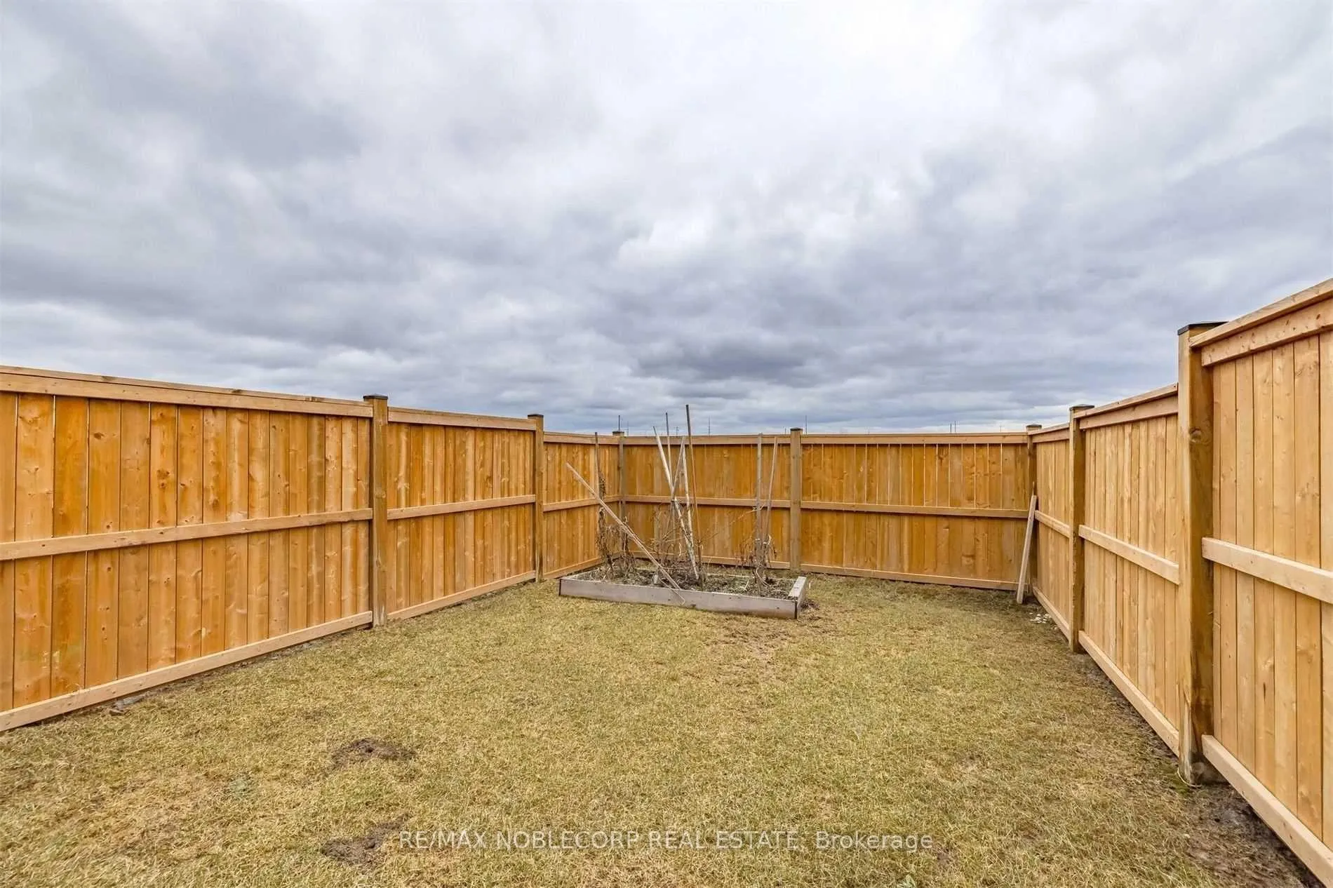 Photo 26 of 144 Sunset Terrace, Vaughan, Vellore Village — HOMEH