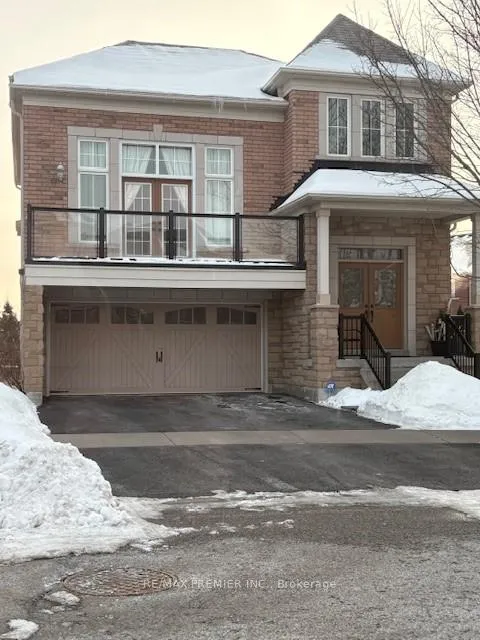 Front of Unit lower, 72 Booker Drive