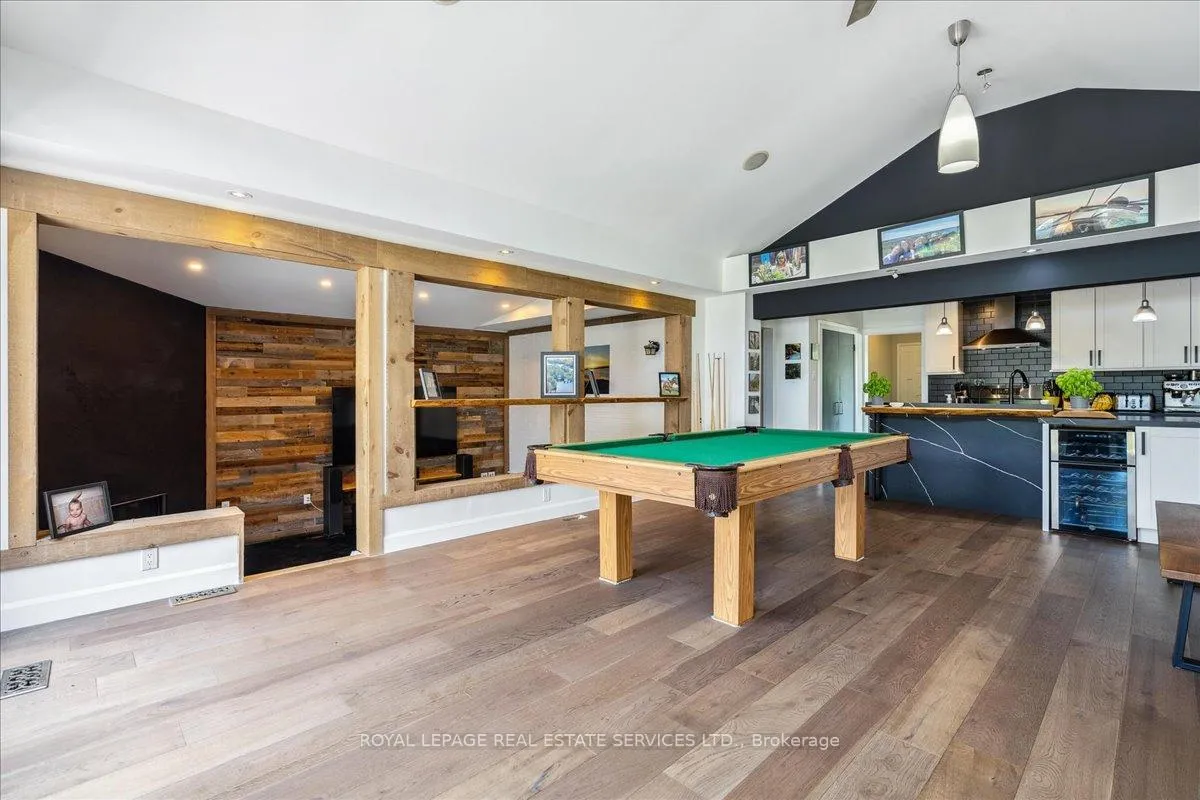Photo 9 of 1099 Burnhamthorpe Road W, Oakville, Sixteen Hollow — HOMEH