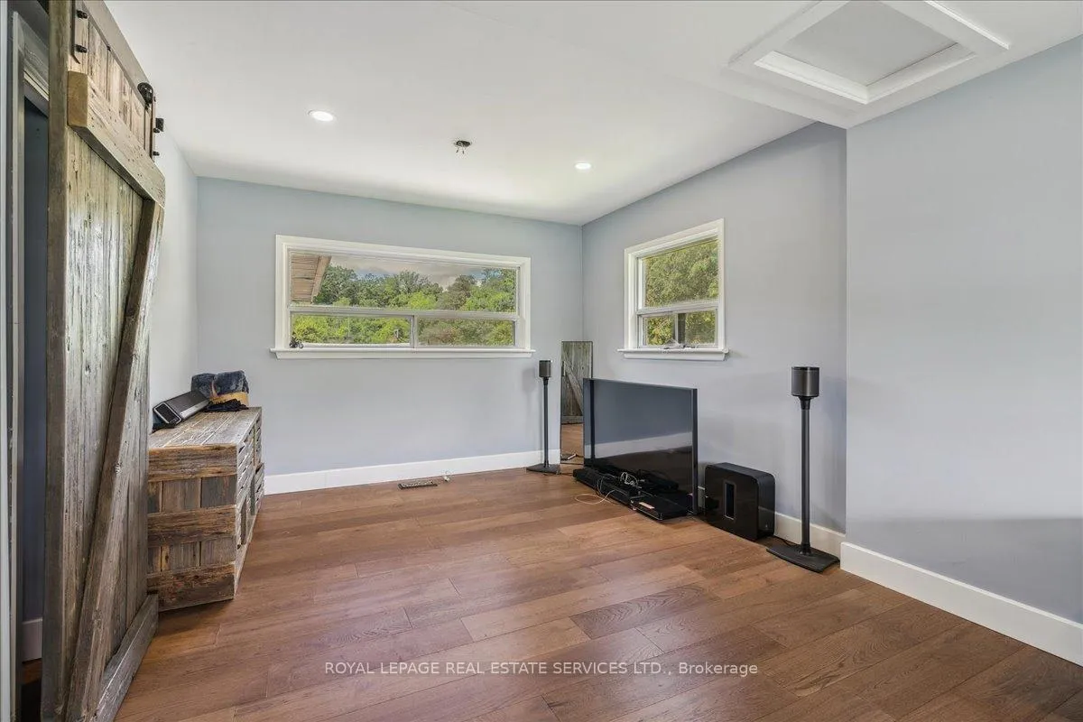Photo 16 of 1099 Burnhamthorpe Road W, Oakville, Sixteen Hollow — HOMEH