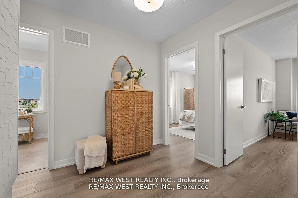 Photo 10 of 110 Ziibi Way, Clarington, Newcastle — HOMEH