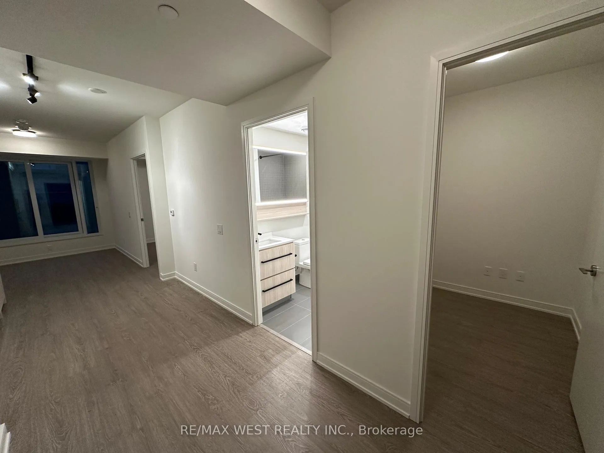 Photo 3 of Unit 509, 425 Front Street E, Toronto, Waterfront Communities — HOMEH