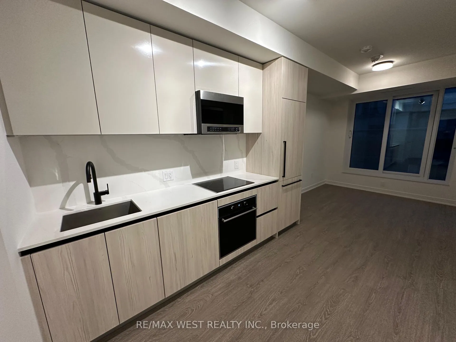 Photo 4 of Unit 509, 425 Front Street E, Toronto, Waterfront Communities — HOMEH