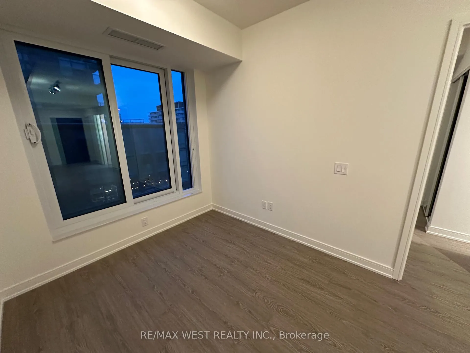 Photo 6 of Unit 509, 425 Front Street E, Toronto, Waterfront Communities — HOMEH
