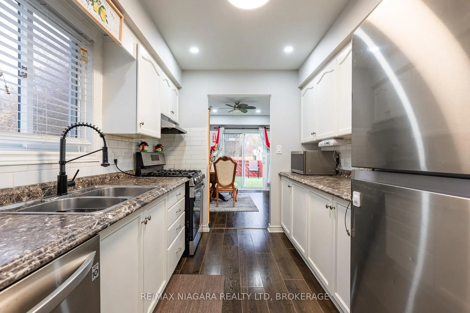 Photo 13 of 201 Windsor Street, Welland, Broadway — HOMEH
