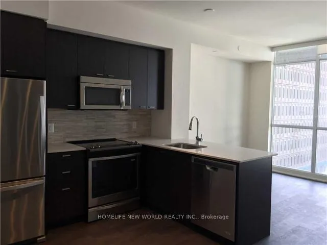 Photo 2 of Unit 613, 30 Roehampton Avenue E, Toronto, Mount Pleasant West — HOMEH