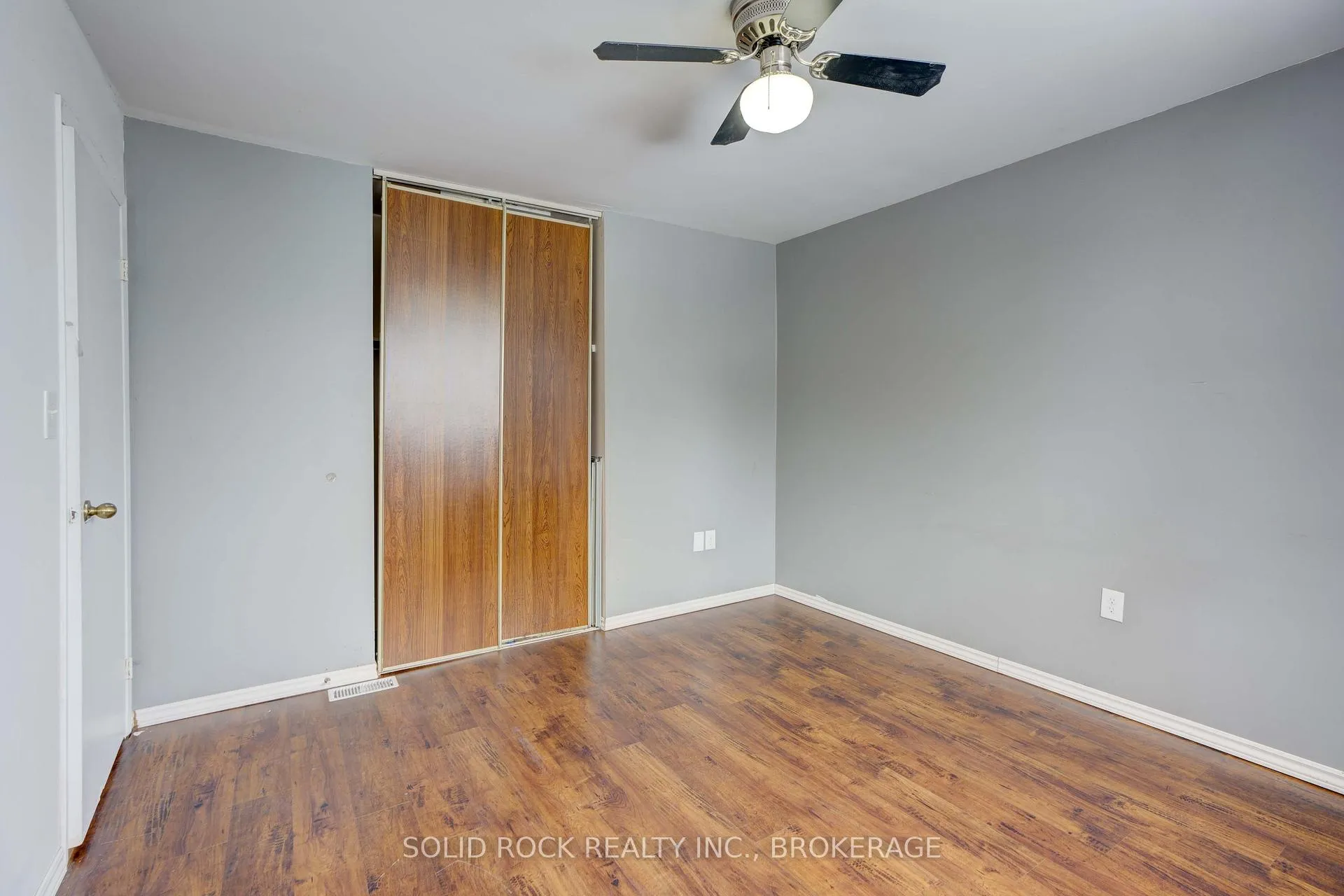 Photo 17 of 916 Oakview Avenue, Kingston, South of Taylor-Kidd Blvd — HOMEH