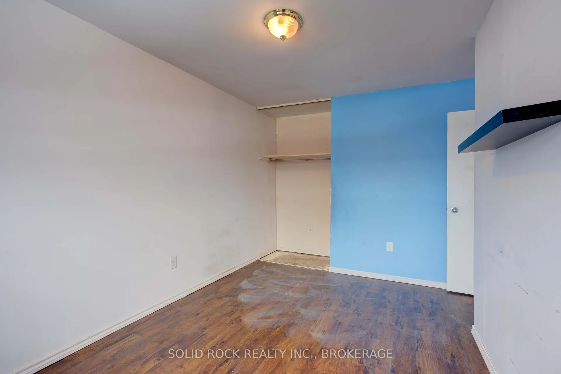 Photo 19 of 916 Oakview Avenue, Kingston, South of Taylor-Kidd Blvd — HOMEH