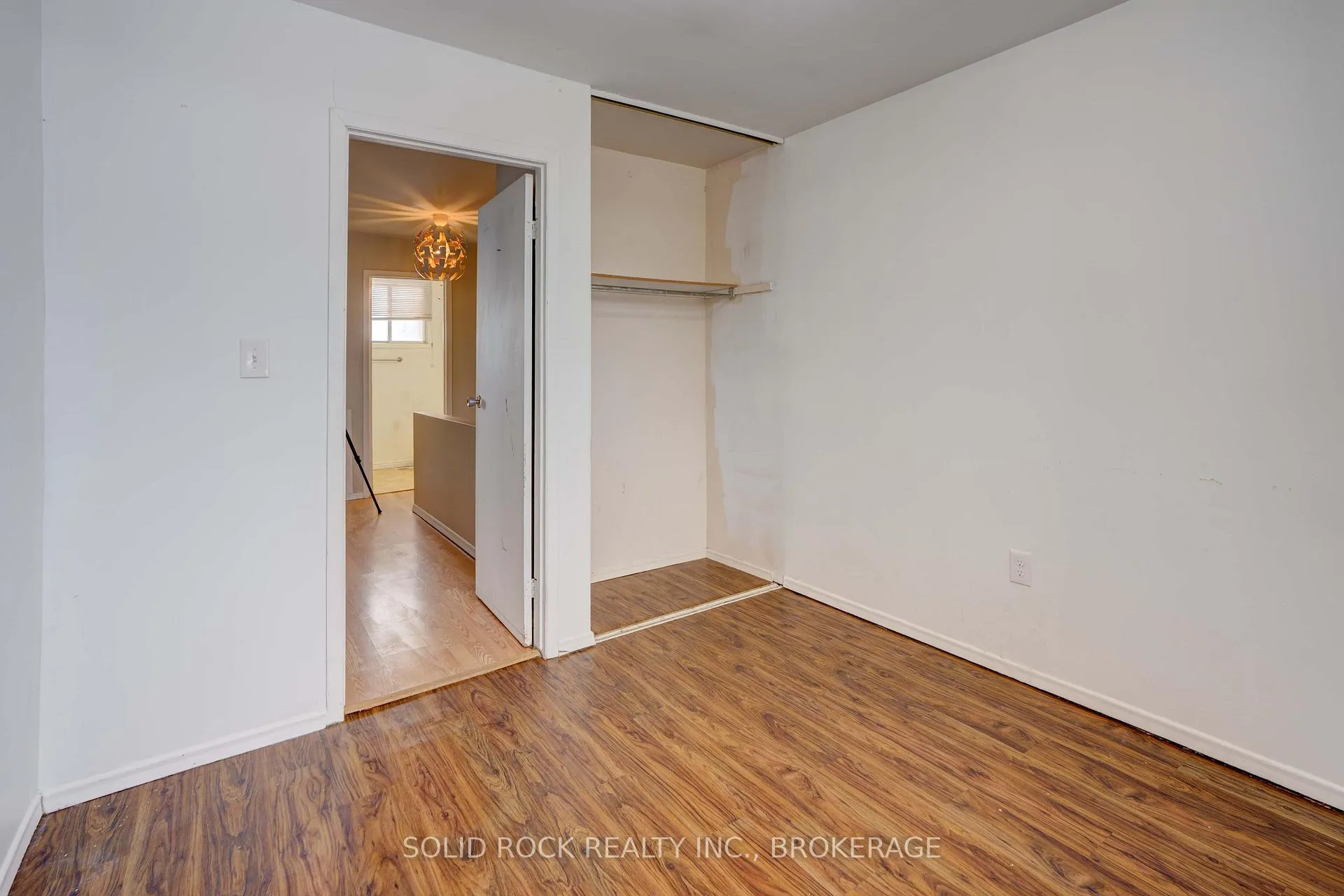 Photo 26 of 916 Oakview Avenue, Kingston, South of Taylor-Kidd Blvd — HOMEH