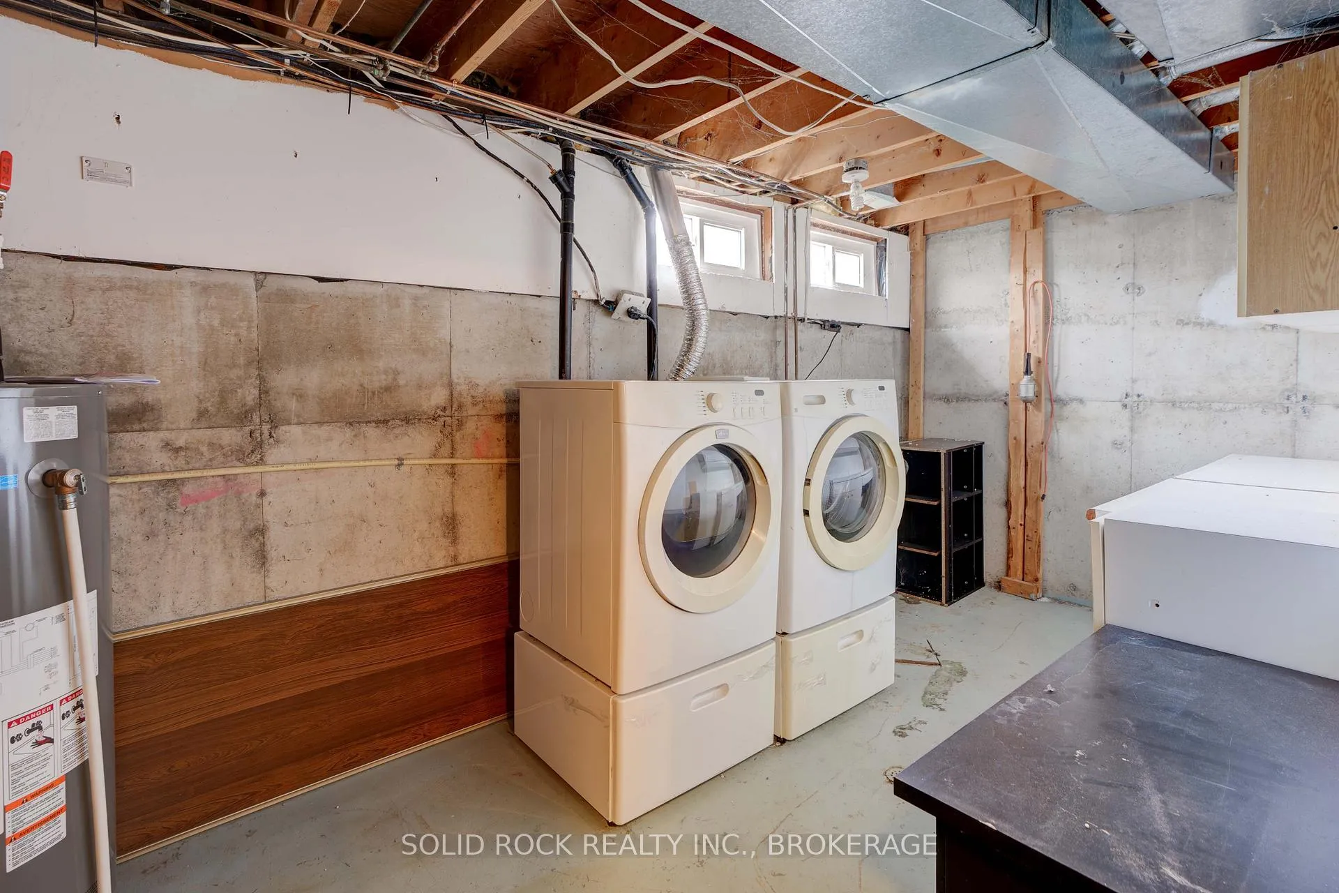 Photo 33 of 916 Oakview Avenue, Kingston, South of Taylor-Kidd Blvd — HOMEH