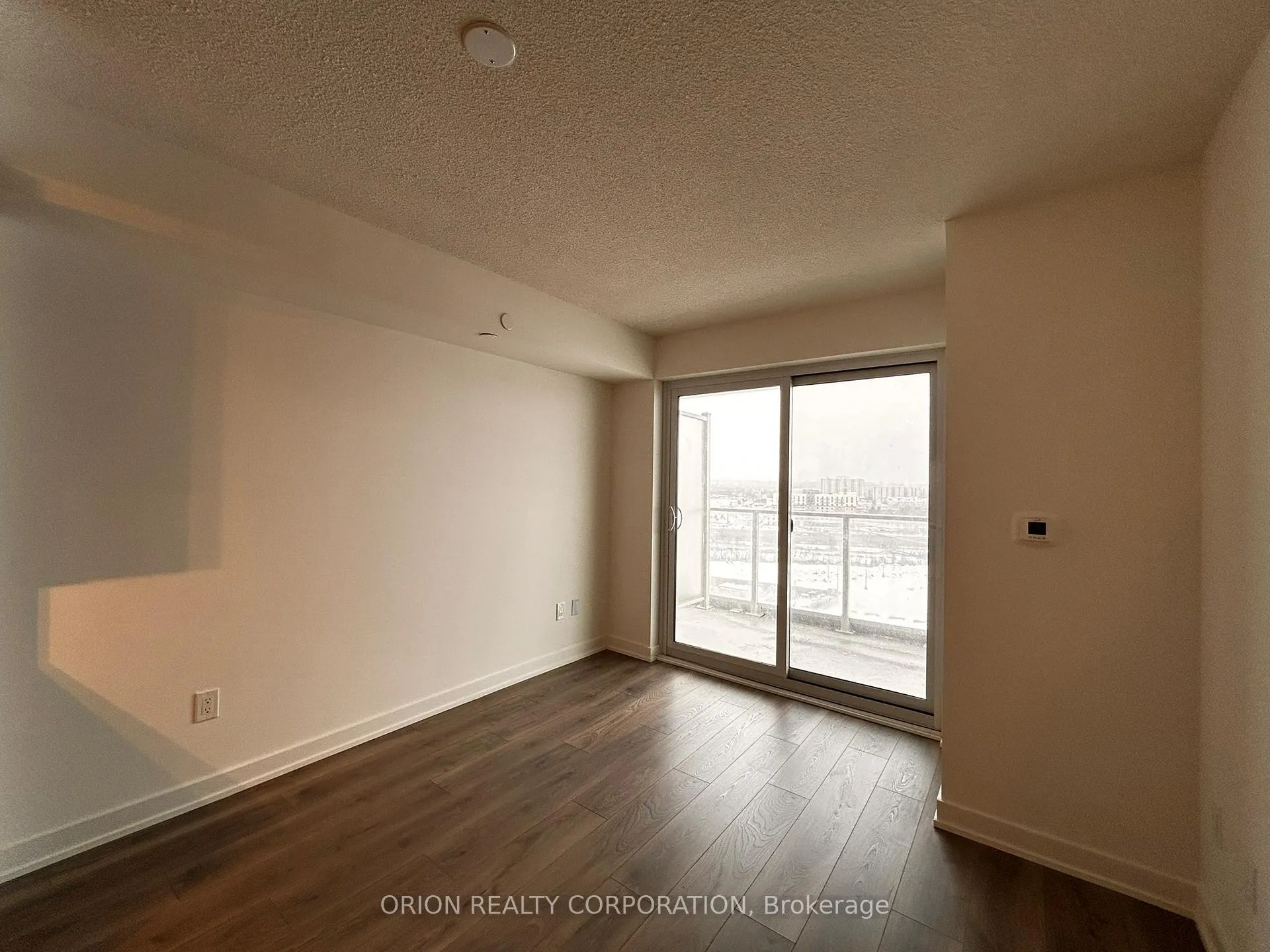 Photo 6 of Unit 1301, 1010 Sandy Beach Road, Pickering, Bay Ridges — HOMEH