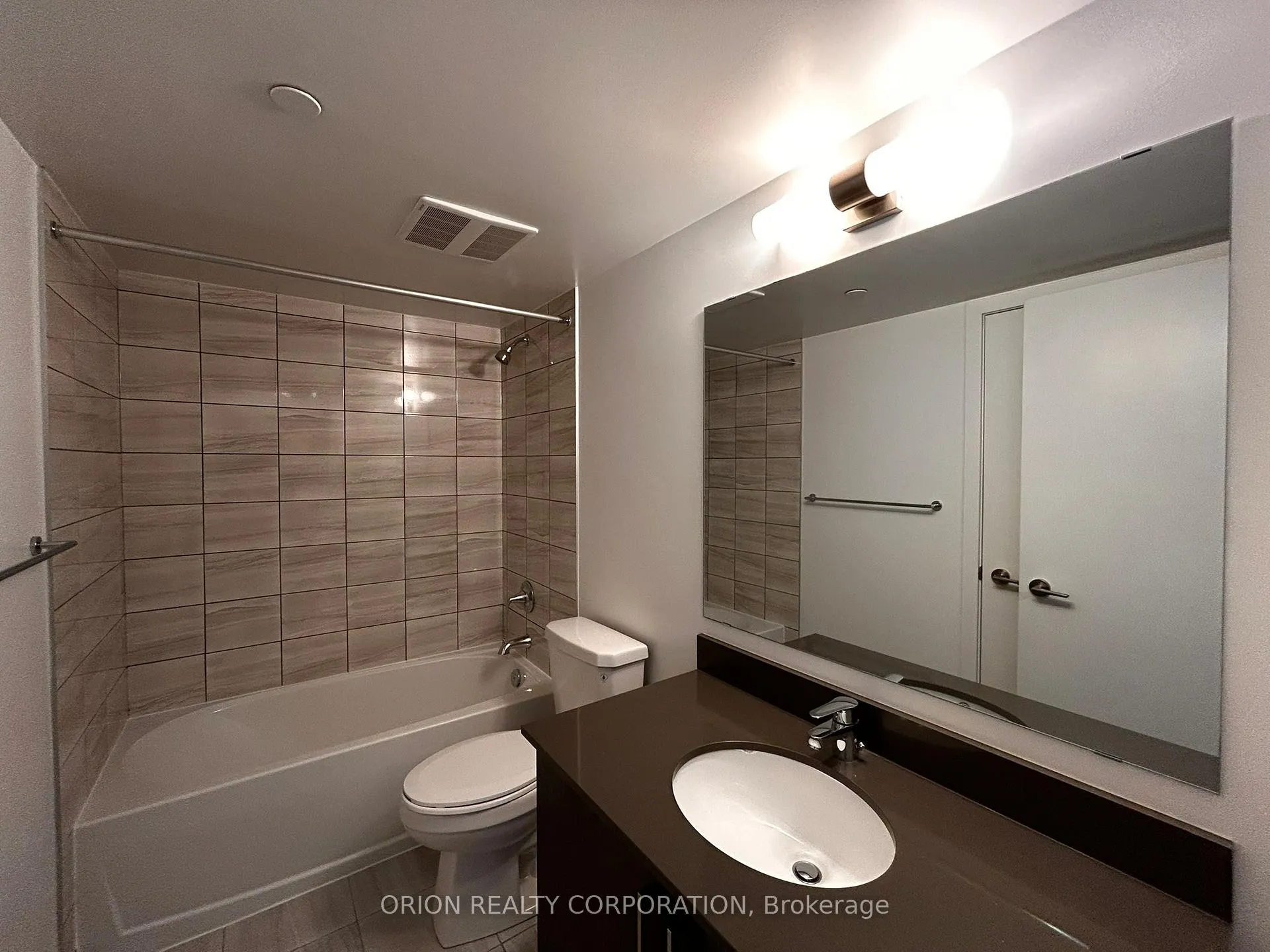 Photo 11 of Unit 1301, 1010 Sandy Beach Road, Pickering, Bay Ridges — HOMEH