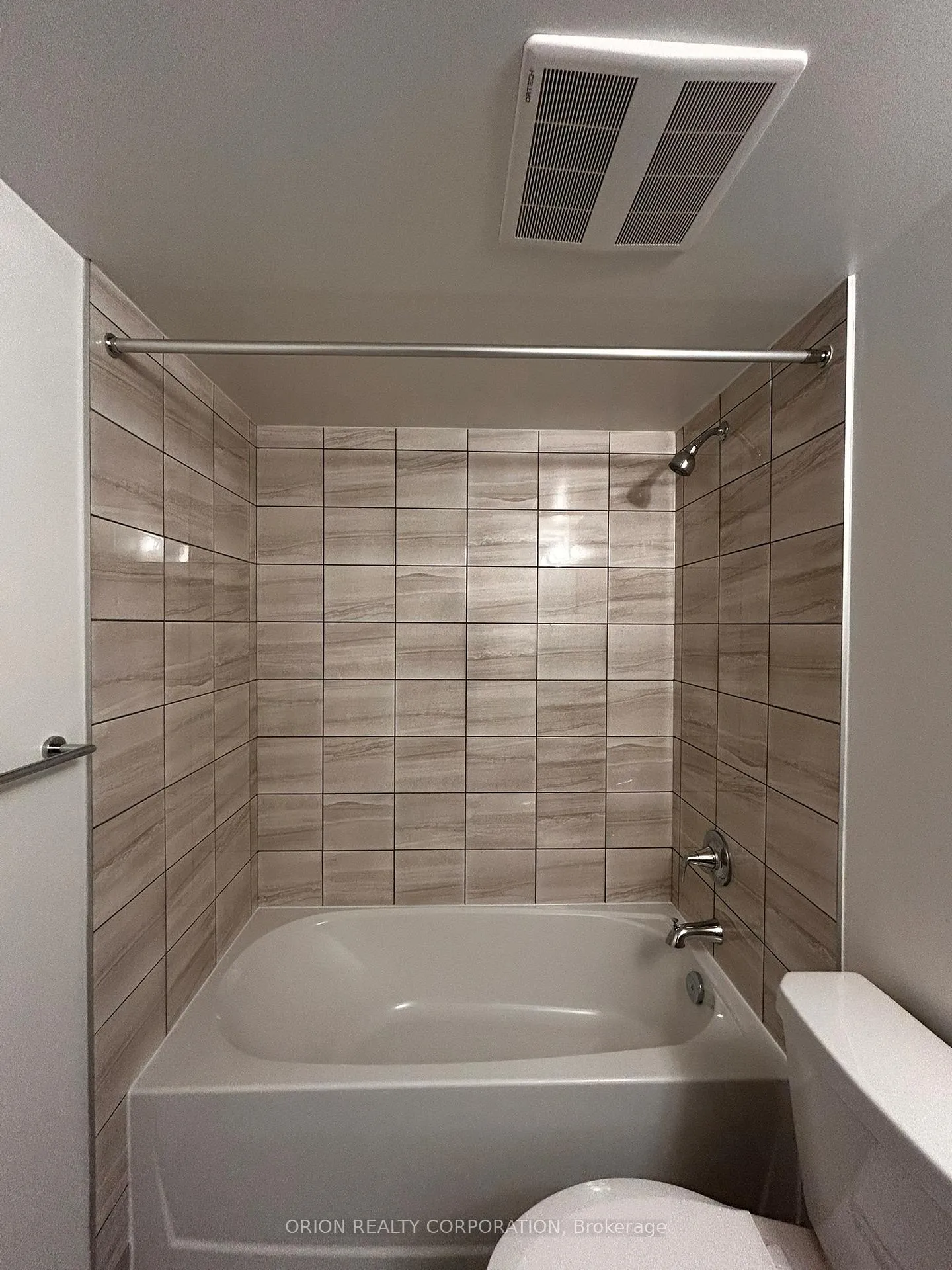 Photo 12 of Unit 1301, 1010 Sandy Beach Road, Pickering, Bay Ridges — HOMEH