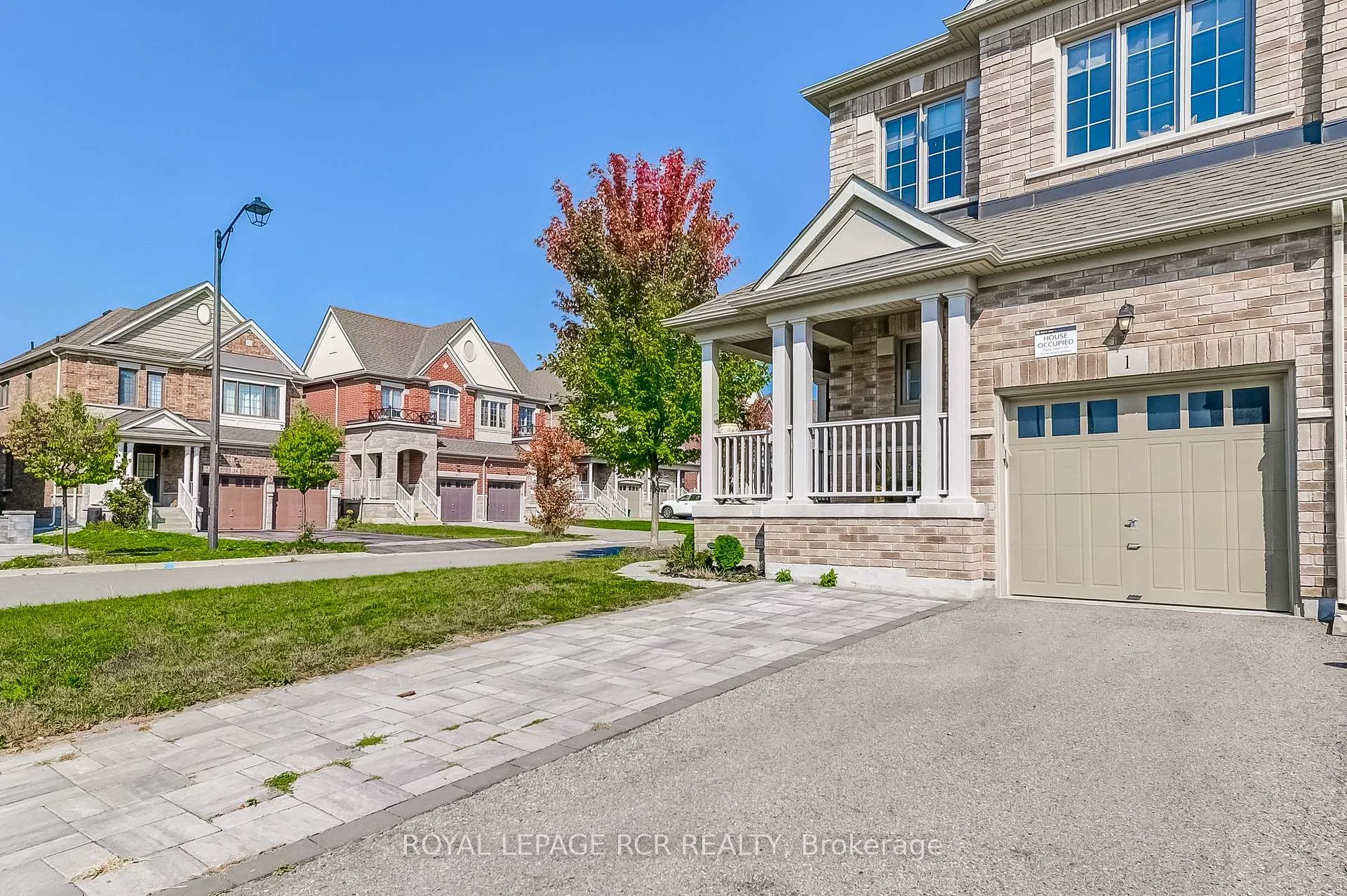 Photo 6 of 1 Silver Charm Drive, East Gwillimbury, Sharon — HOMEH