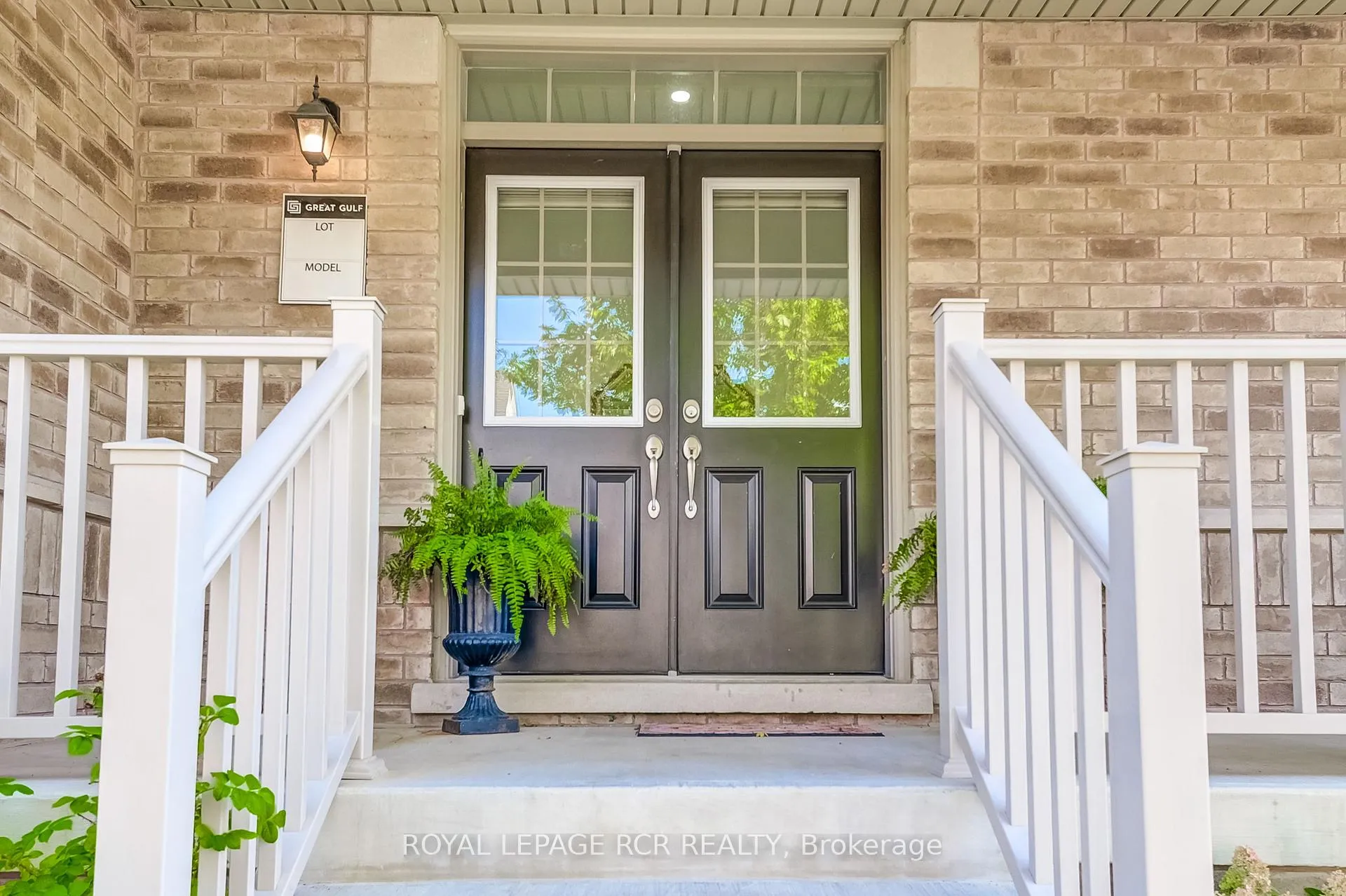 Photo 9 of 1 Silver Charm Drive, East Gwillimbury, Sharon — HOMEH