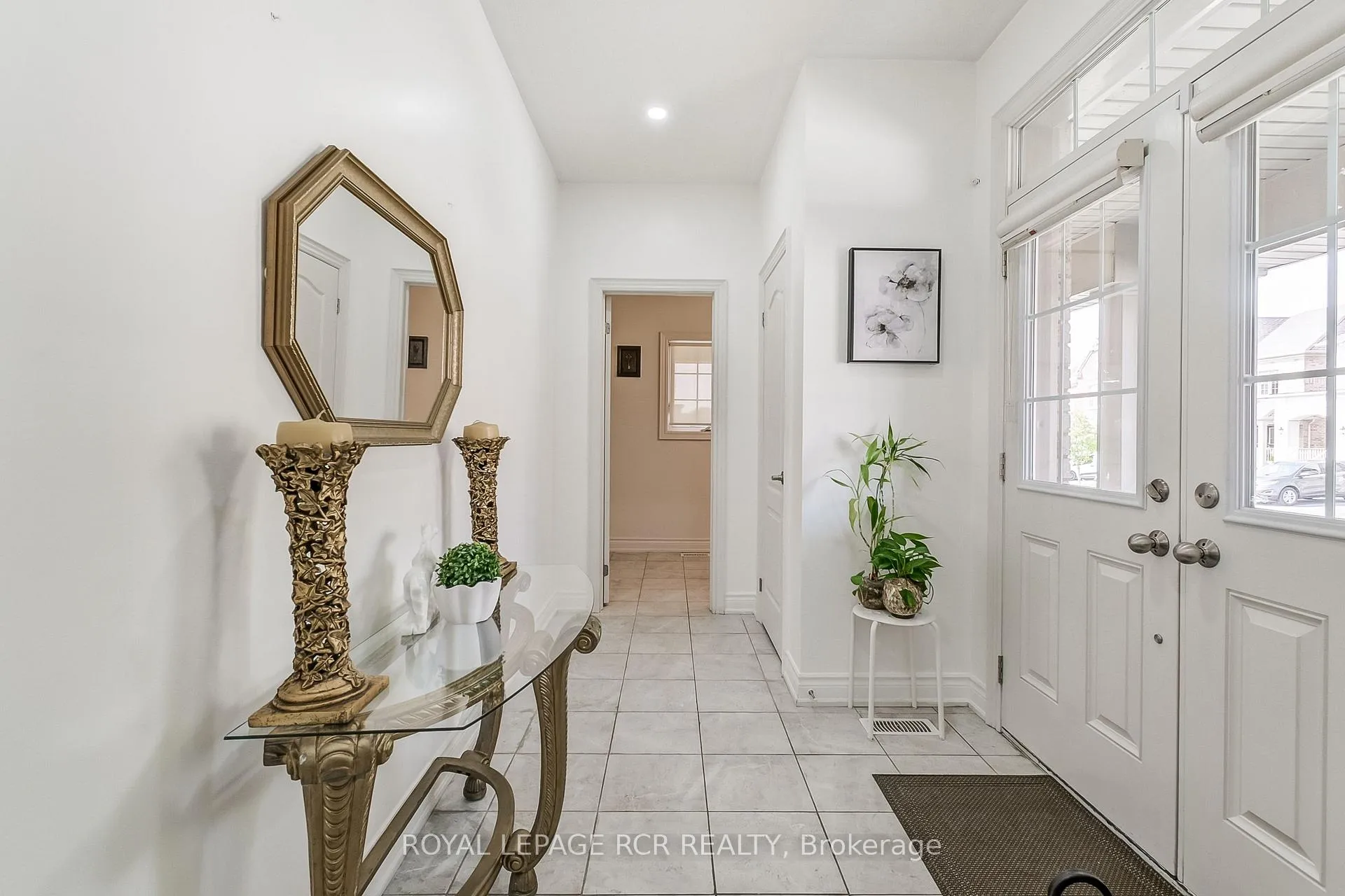 Photo 14 of 1 Silver Charm Drive, East Gwillimbury, Sharon — HOMEH
