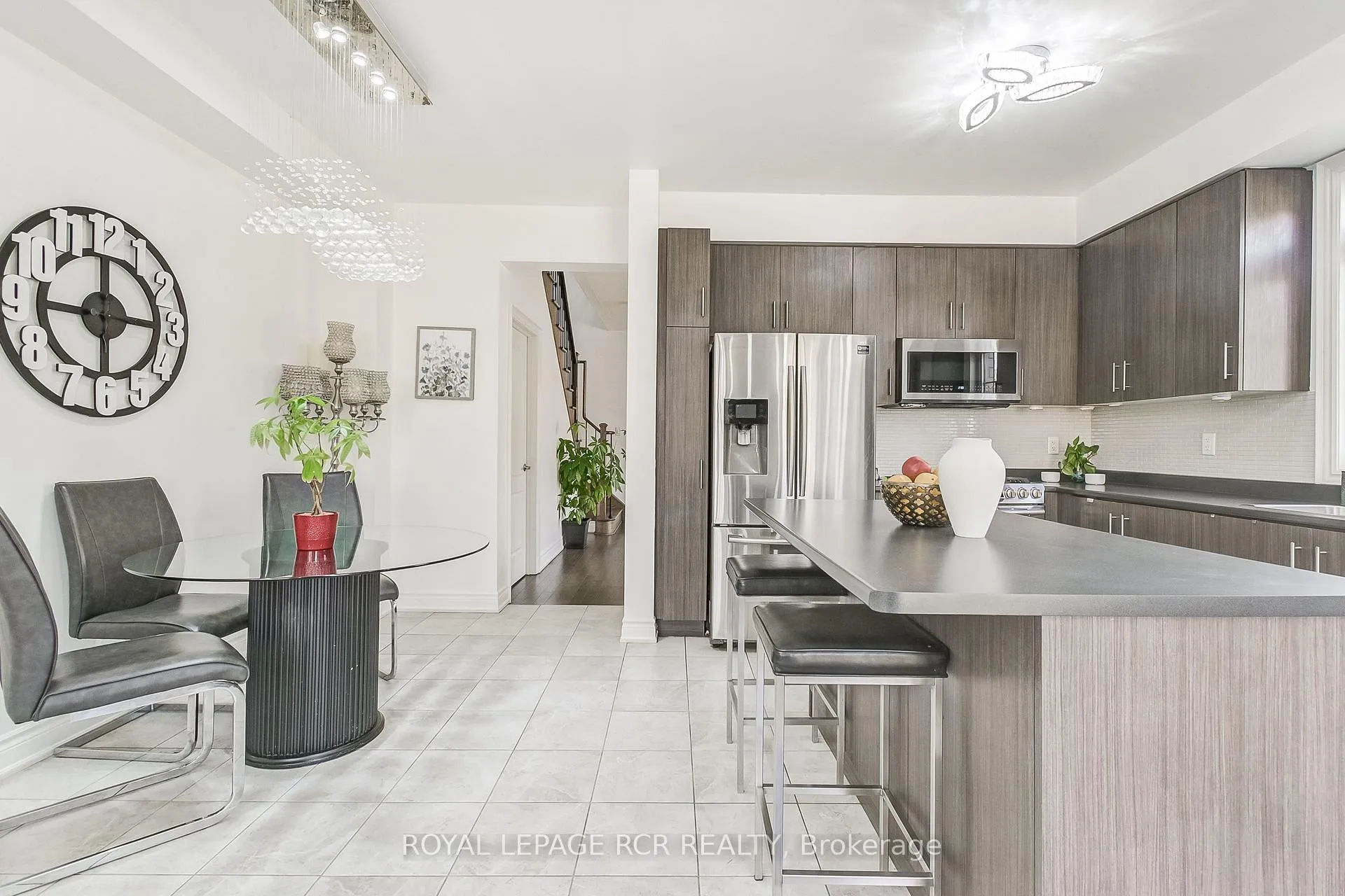 Photo 21 of 1 Silver Charm Drive, East Gwillimbury, Sharon — HOMEH