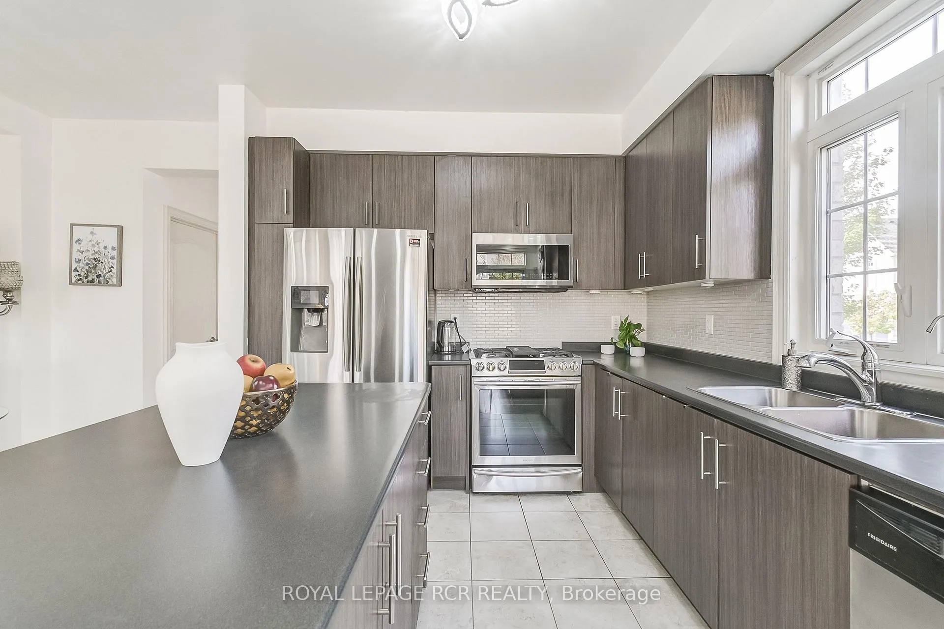 Photo 24 of 1 Silver Charm Drive, East Gwillimbury, Sharon — HOMEH