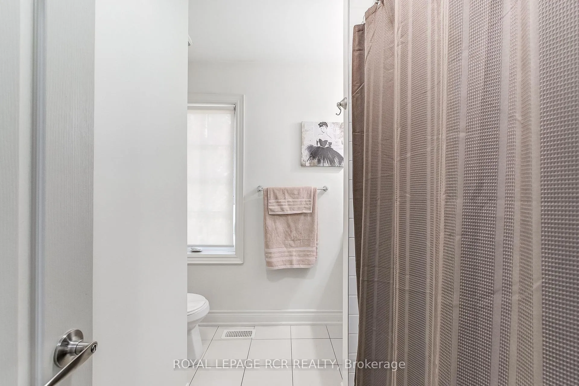 Photo 39 of 1 Silver Charm Drive, East Gwillimbury, Sharon — HOMEH