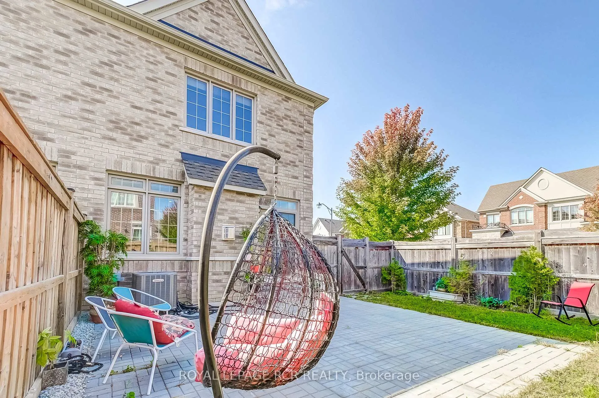 Photo 49 of 1 Silver Charm Drive, East Gwillimbury, Sharon — HOMEH