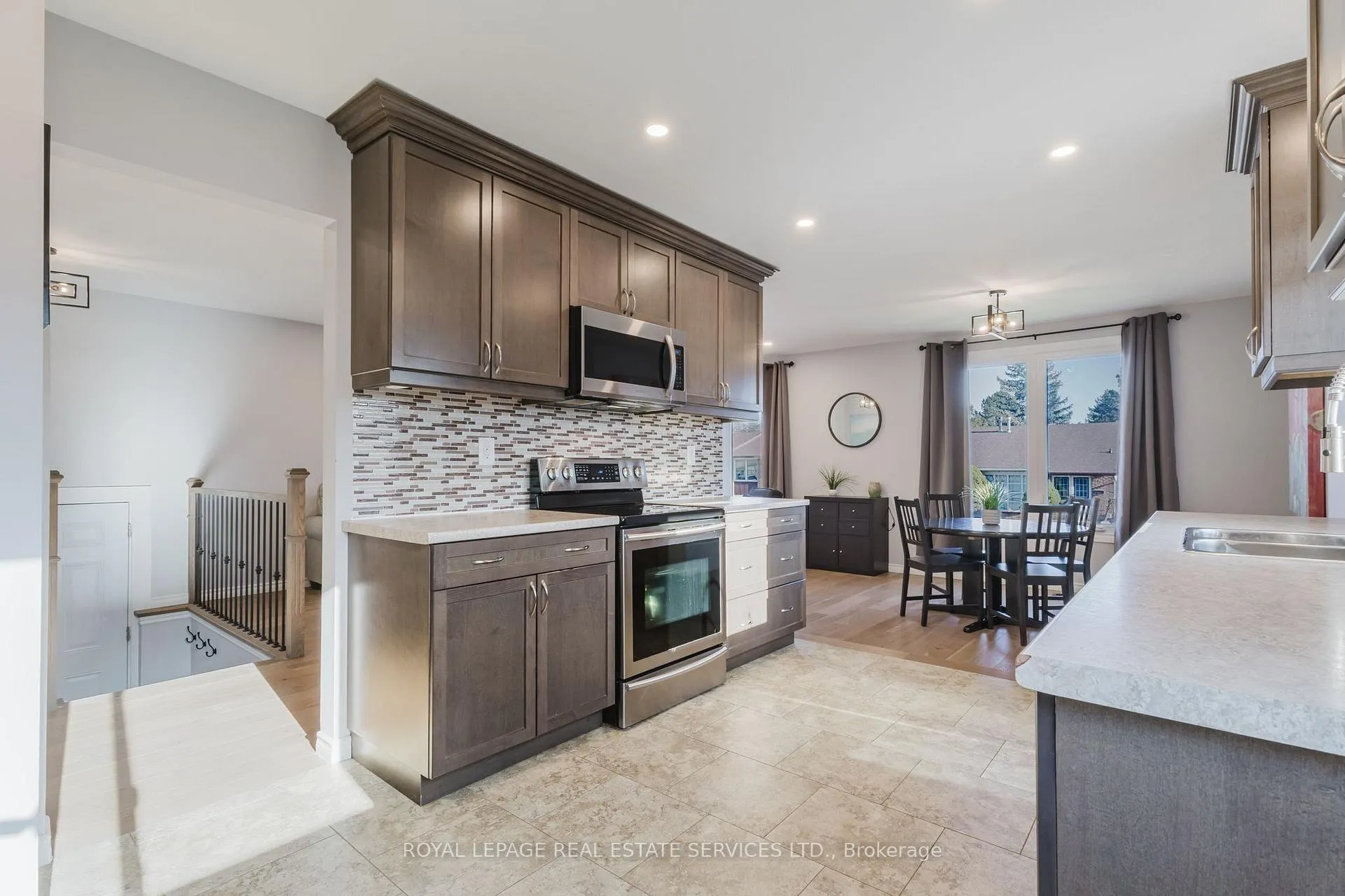 Photo 7 of 19 Southglen Road, Brant, Brantford Twp — HOMEH