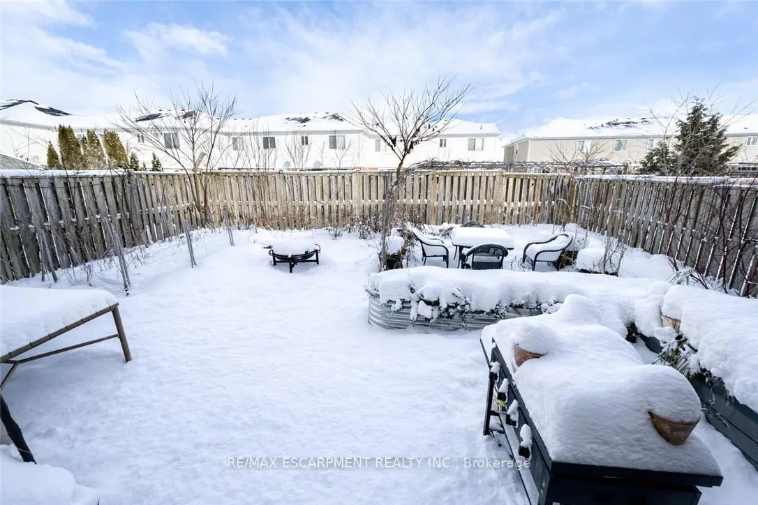 Photo 43 of 106 Voyager Pass, Hamilton, Binbrook — HOMEH