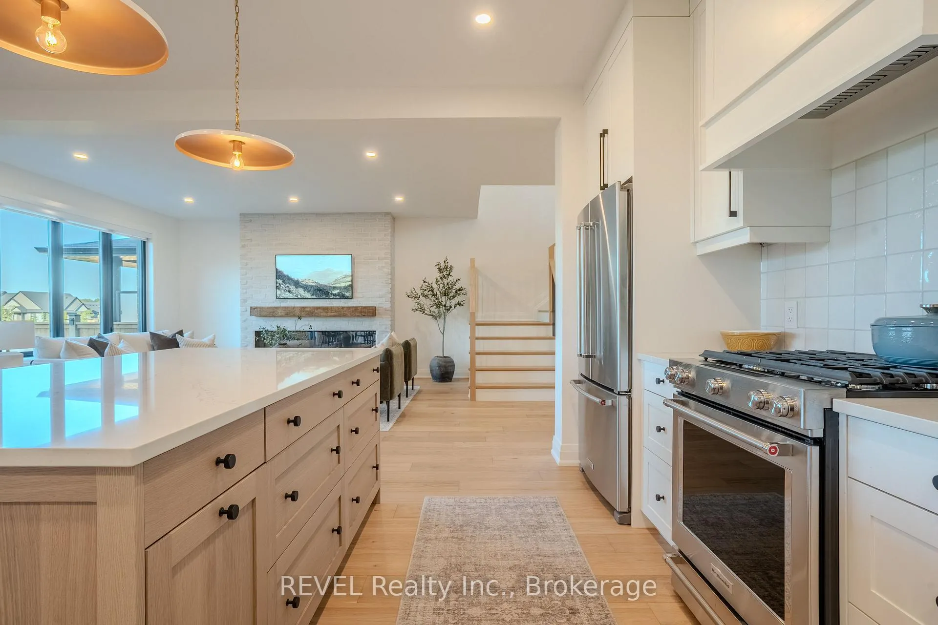 Photo 11 of 21 Arsenault Crescent, Pelham, Fonthill — HOMEH