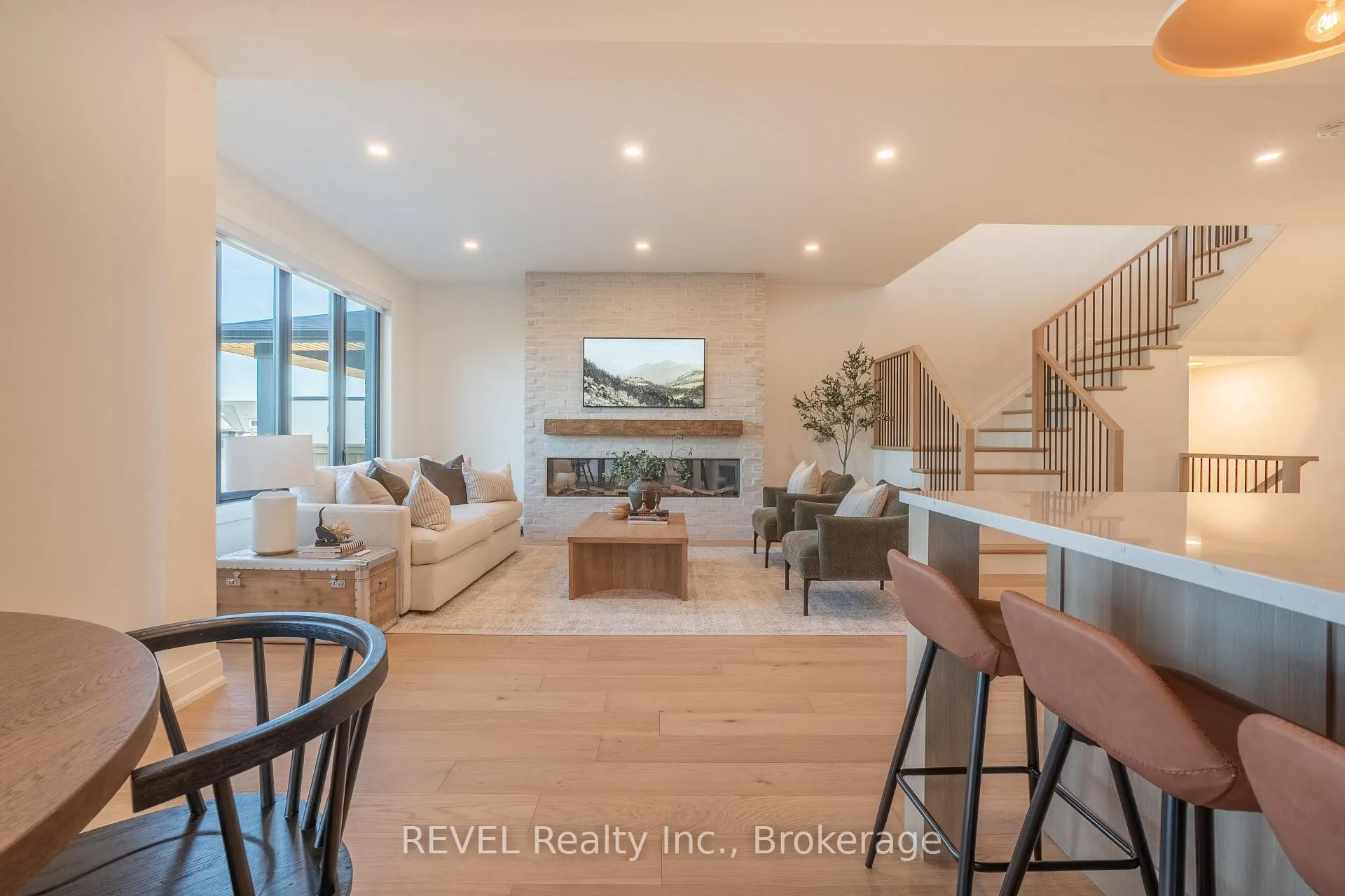 Photo 14 of 21 Arsenault Crescent, Pelham, Fonthill — HOMEH