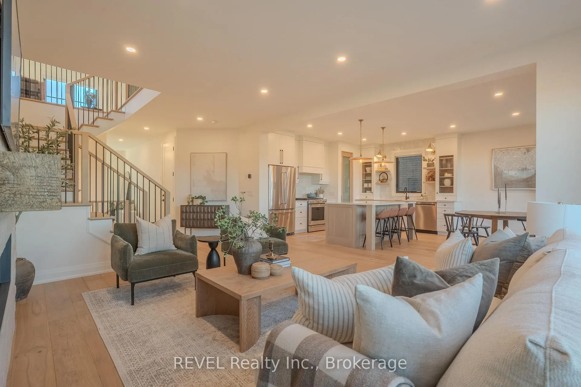 Photo 16 of 21 Arsenault Crescent, Pelham, Fonthill — HOMEH