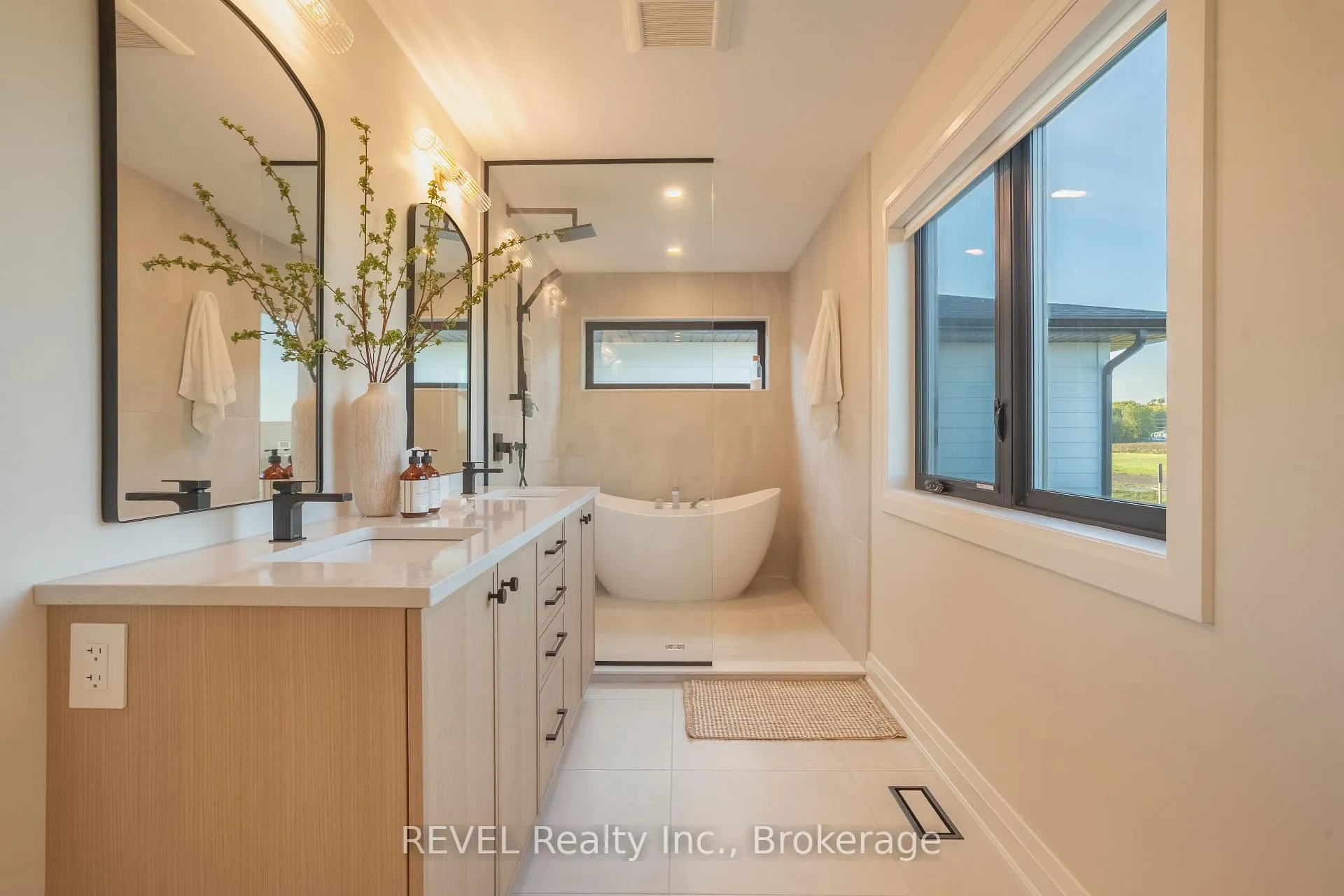 Photo 31 of 21 Arsenault Crescent, Pelham, Fonthill — HOMEH