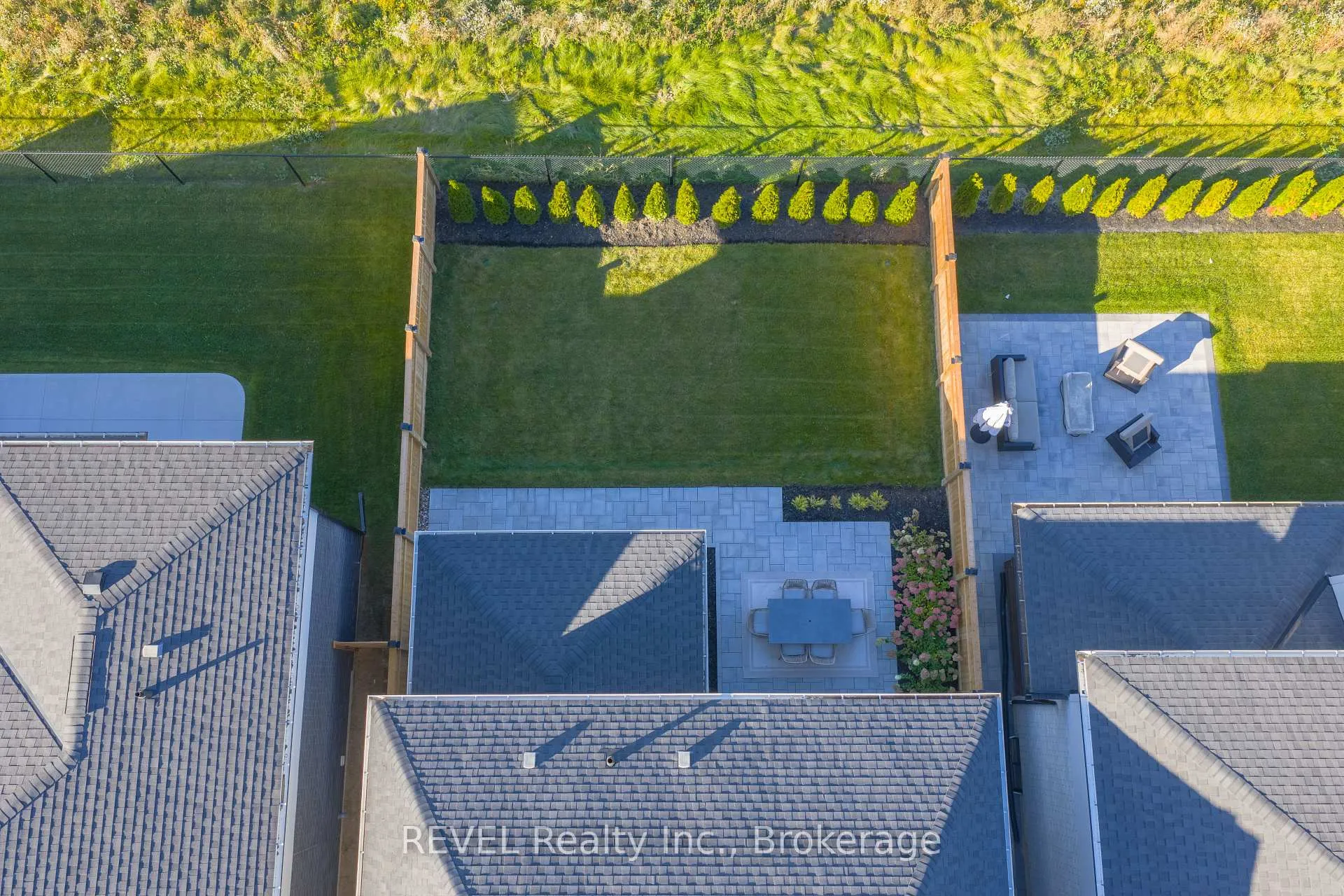 Photo 36 of 21 Arsenault Crescent, Pelham, Fonthill — HOMEH