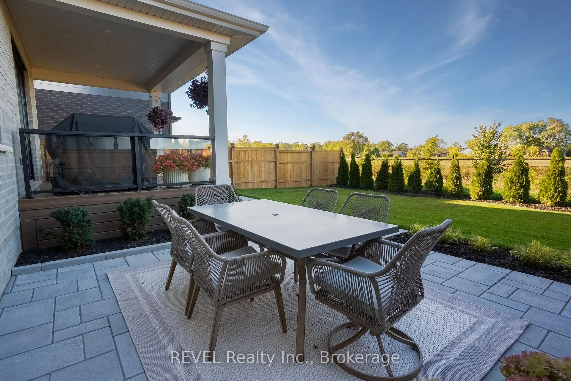 Photo 38 of 21 Arsenault Crescent, Pelham, Fonthill — HOMEH
