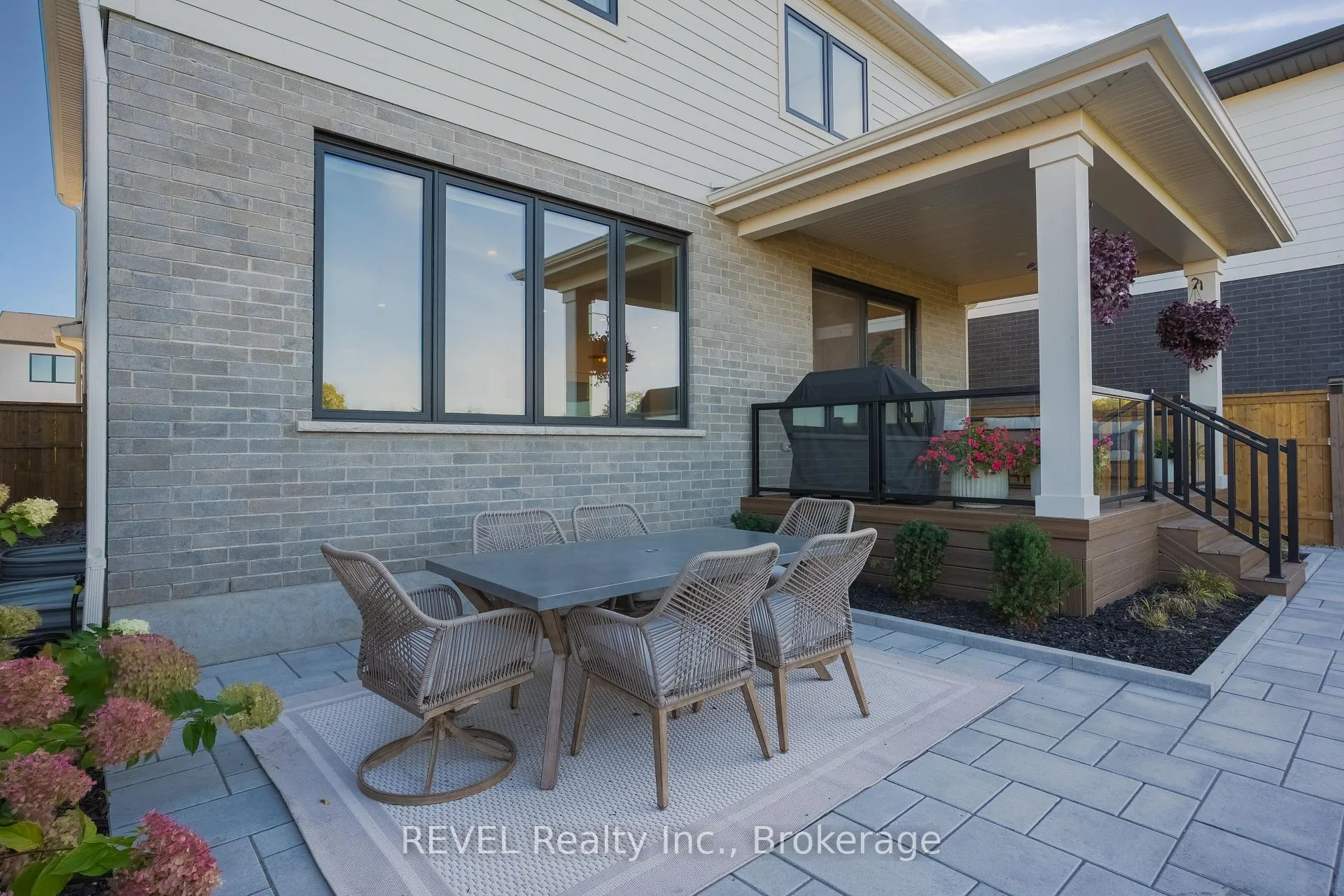 Photo 39 of 21 Arsenault Crescent, Pelham, Fonthill — HOMEH