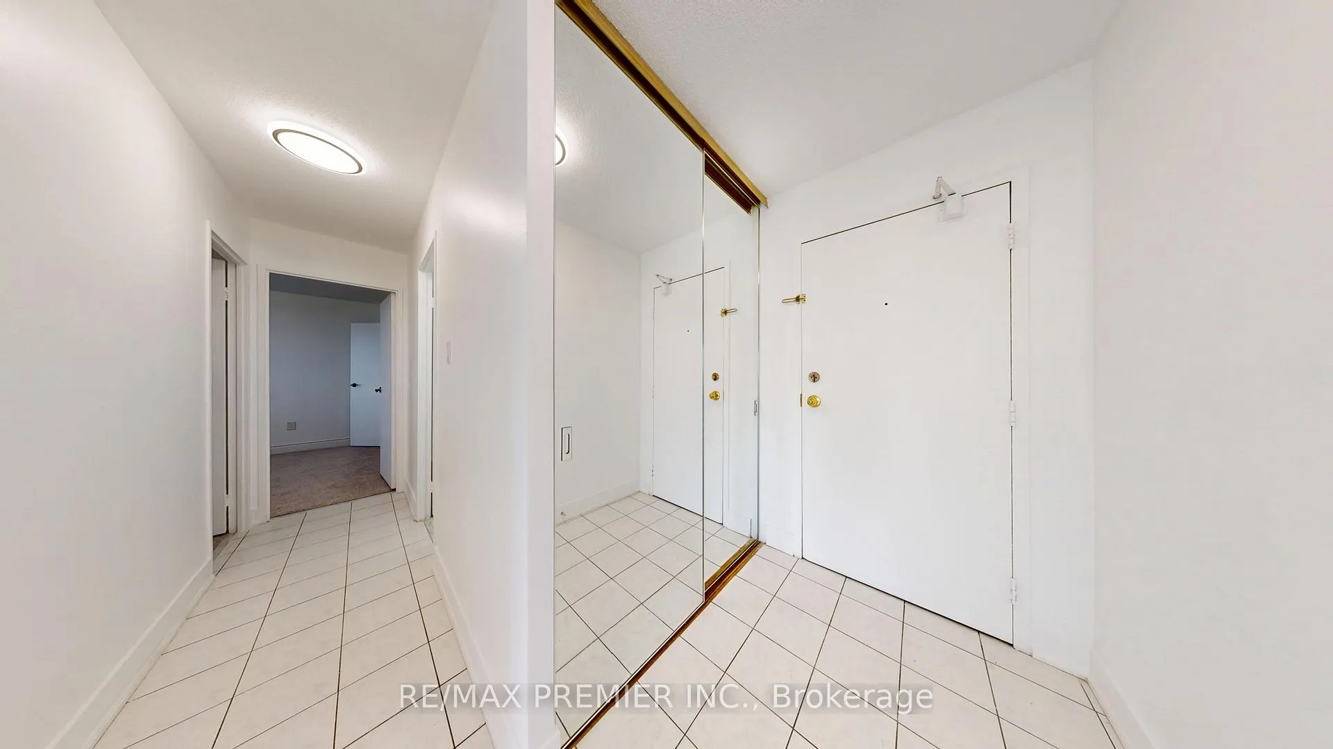 Photo 3 of Unit 1607, 238 Albion Road, Etobicoke, Elms-Old Rexdale — HOMEH