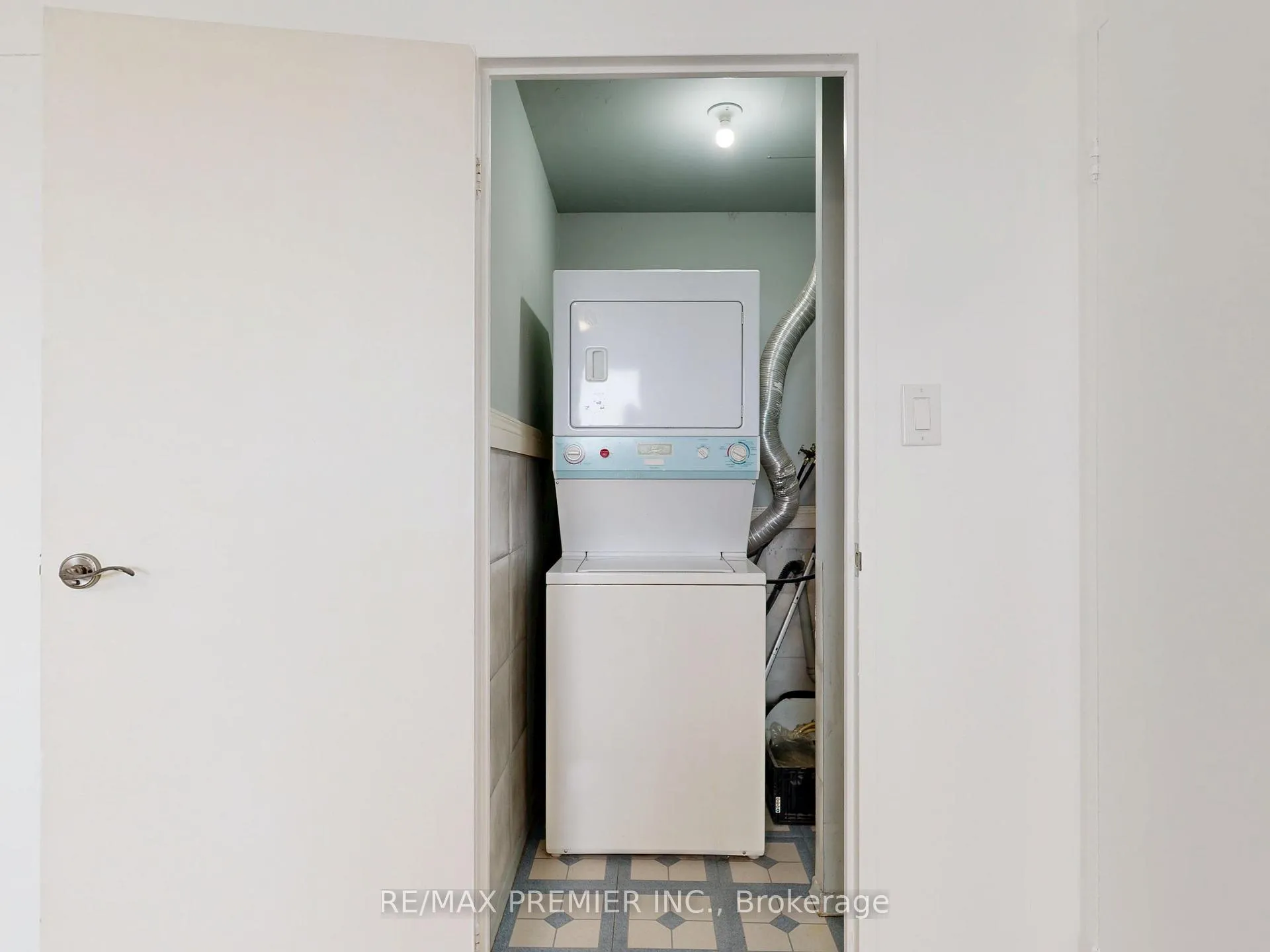 Photo 39 of Unit 1607, 238 Albion Road, Etobicoke, Elms-Old Rexdale — HOMEH