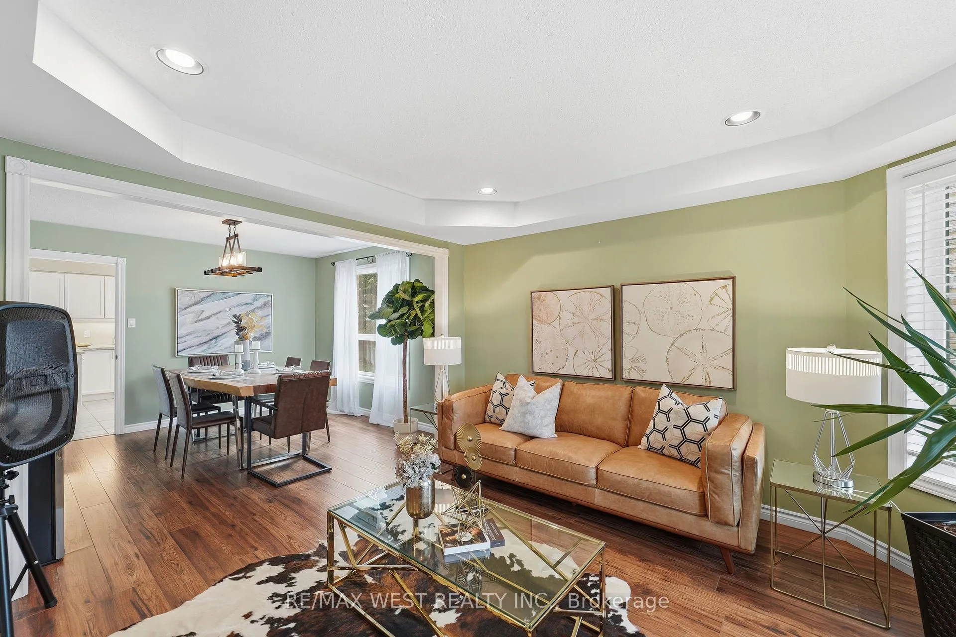 Photo 8 of 30 Ruffet Drive, Barrie, Edgehill Drive — HOMEH