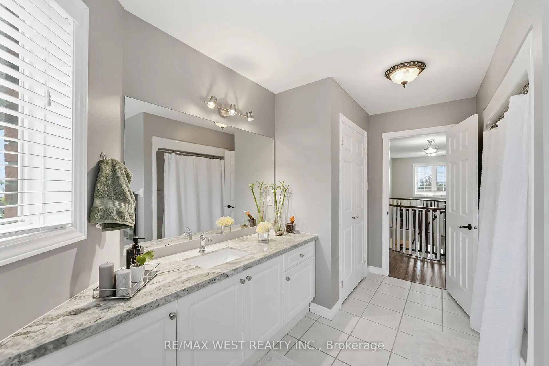 Photo 24 of 30 Ruffet Drive, Barrie, Edgehill Drive — HOMEH