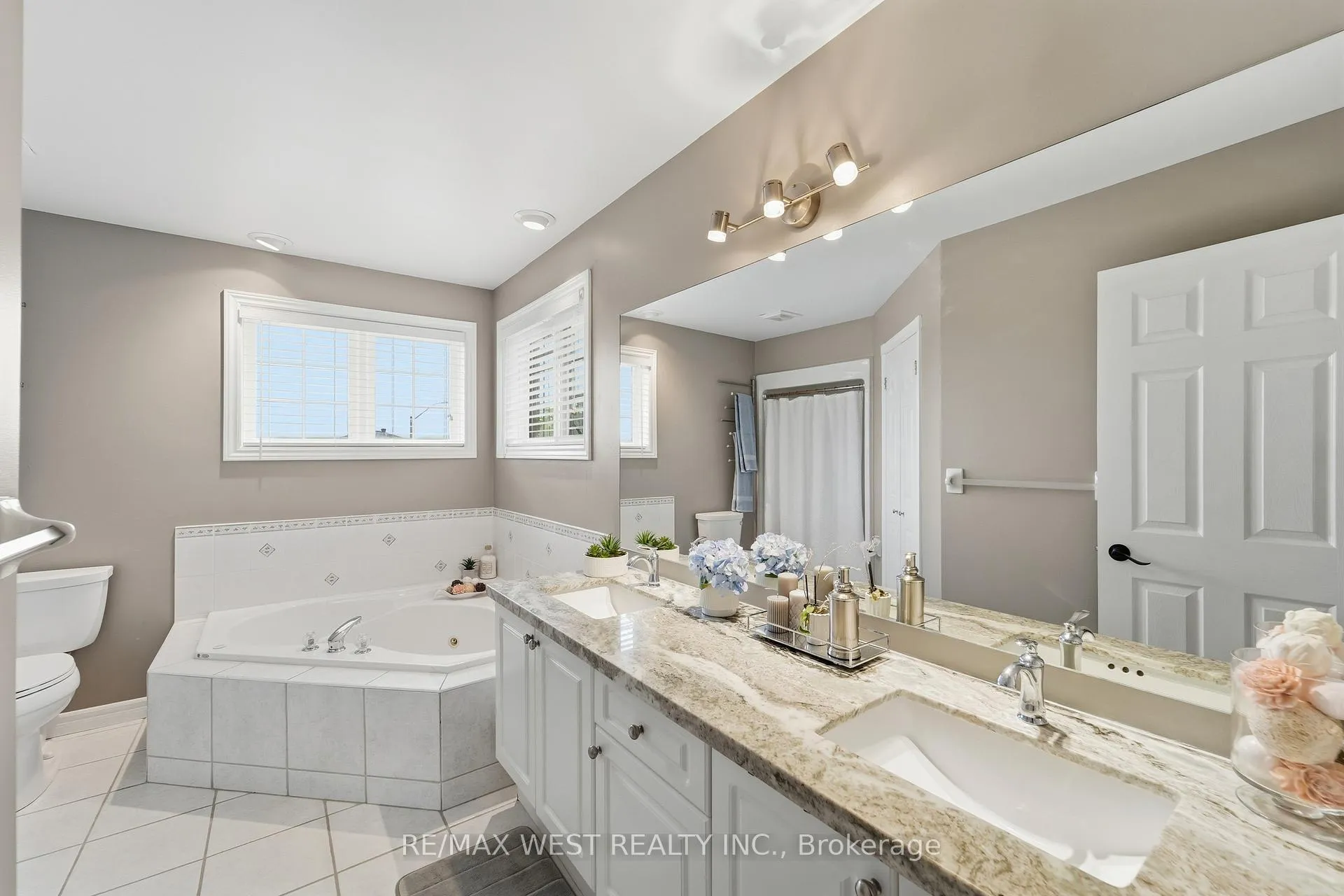 Photo 29 of 30 Ruffet Drive, Barrie, Edgehill Drive — HOMEH