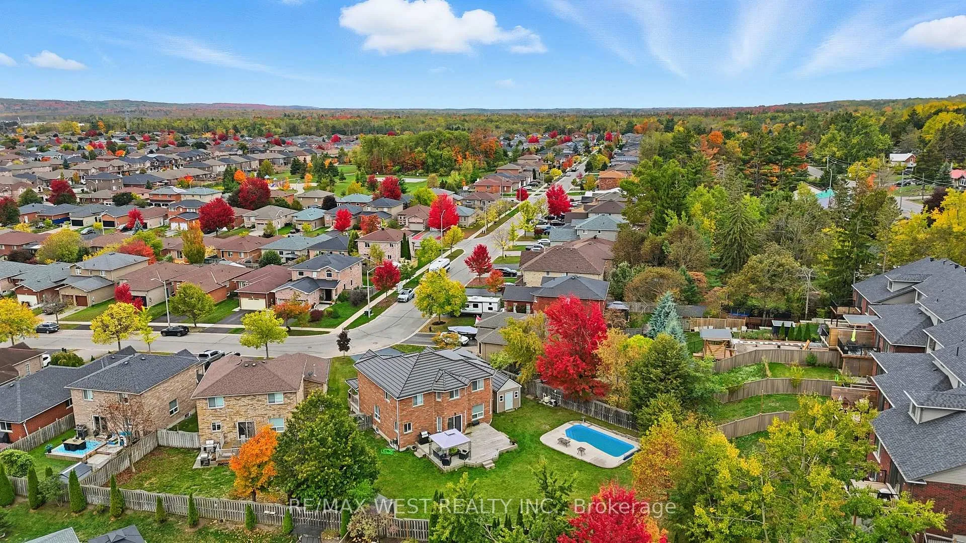 Photo 47 of 30 Ruffet Drive, Barrie, Edgehill Drive — HOMEH