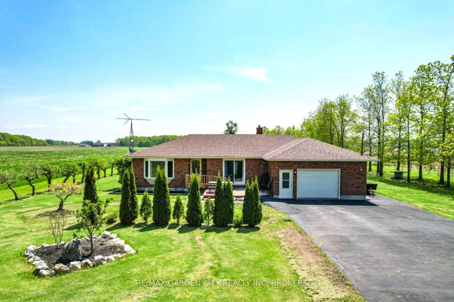 Front of 5282 Spring Creek Road