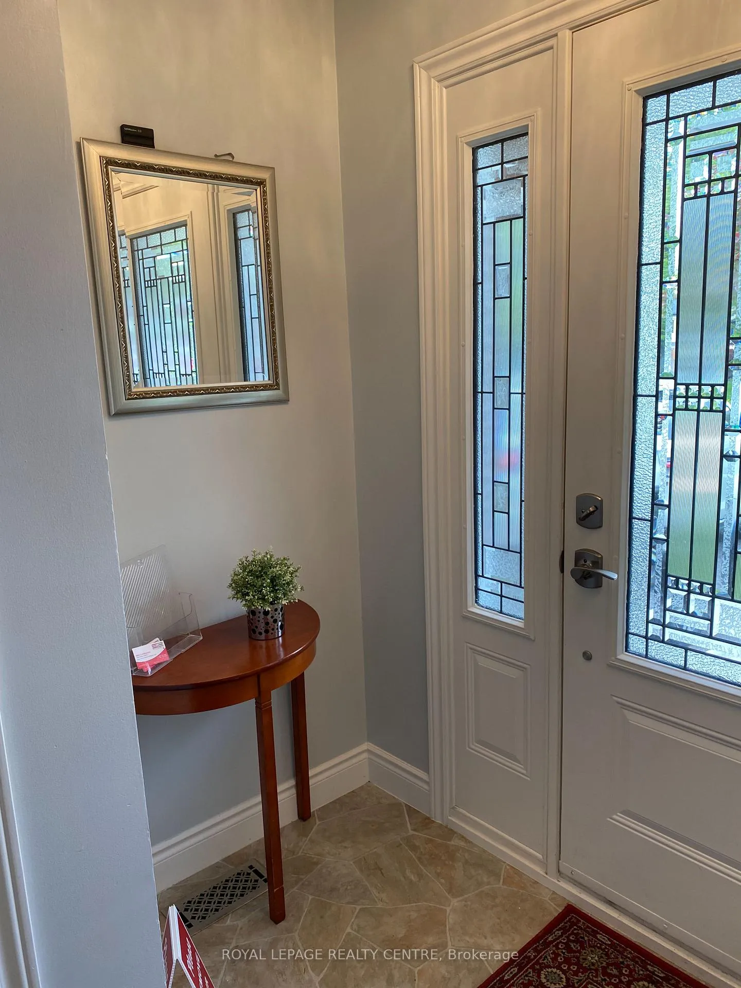 Photo 5 of 35 Aintree Crescent, Brampton, Avondale — HOMEH