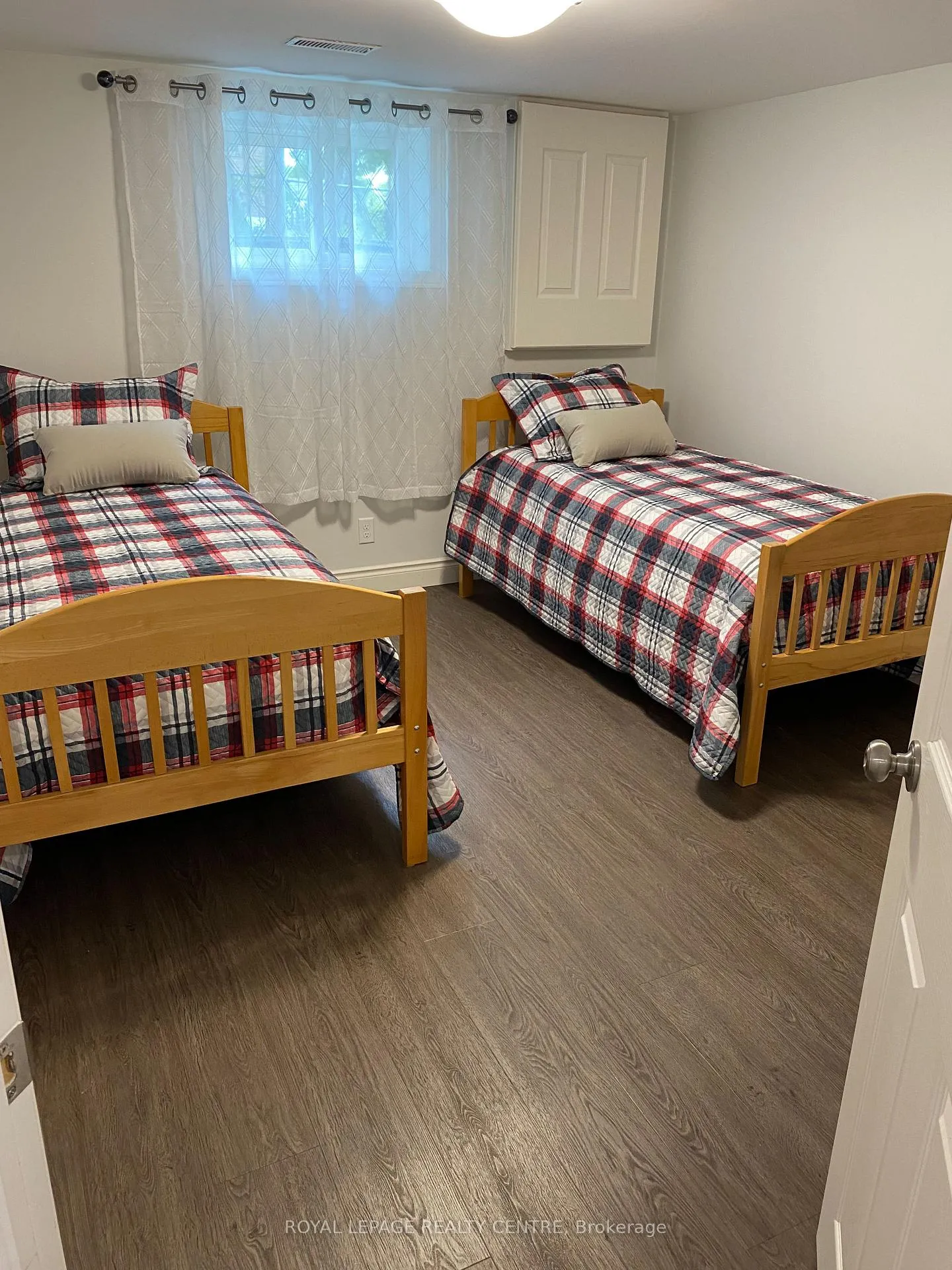 Photo 22 of 35 Aintree Crescent, Brampton, Avondale — HOMEH