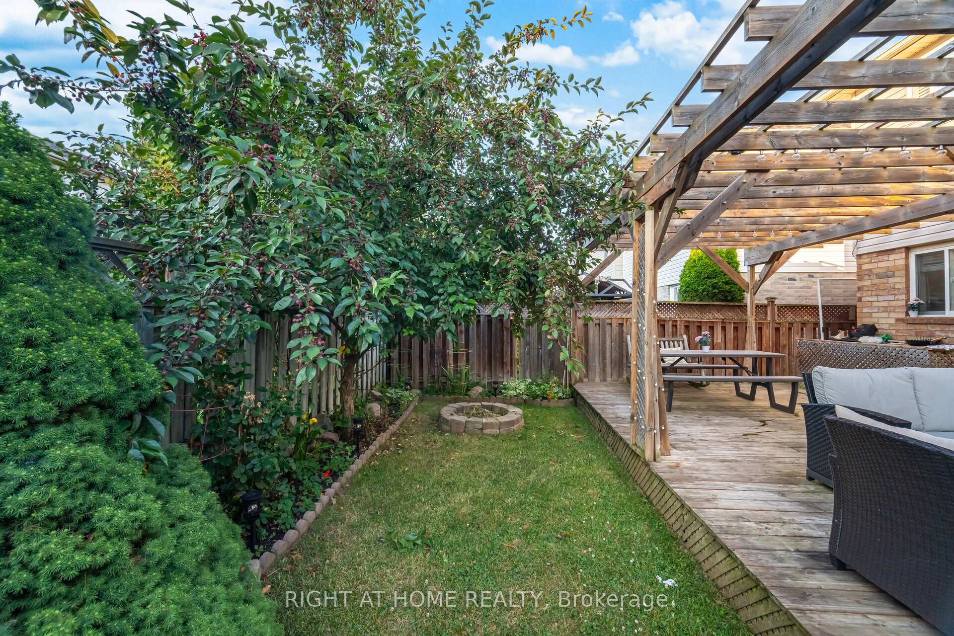 Photo 24 of 1186 Andrade Lane, Innisfil, Alcona — HOMEH