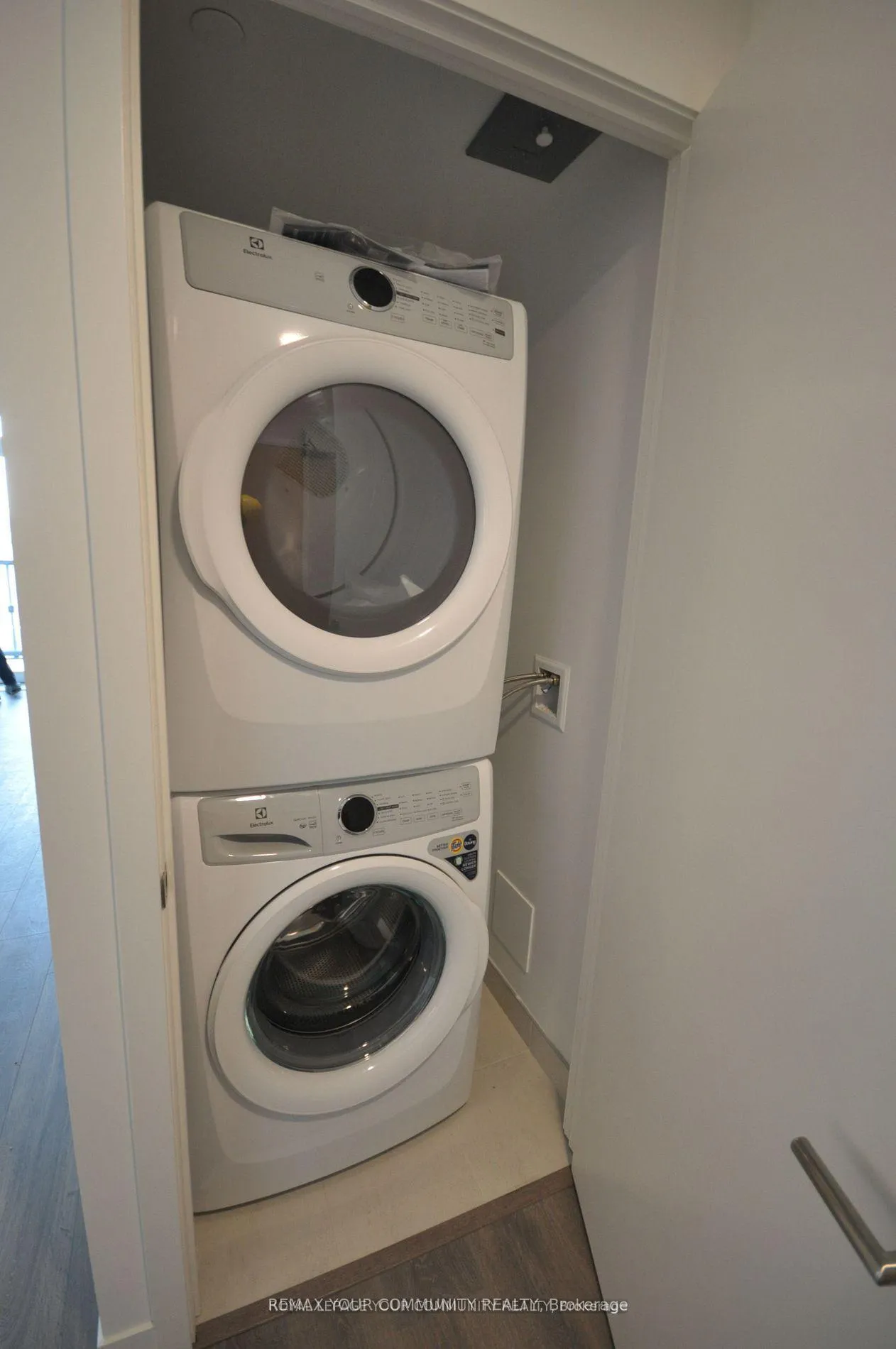 Photo 4 of Unit 310, 7950 Bathurst Street, Vaughan, Beverley Glen — HOMEH